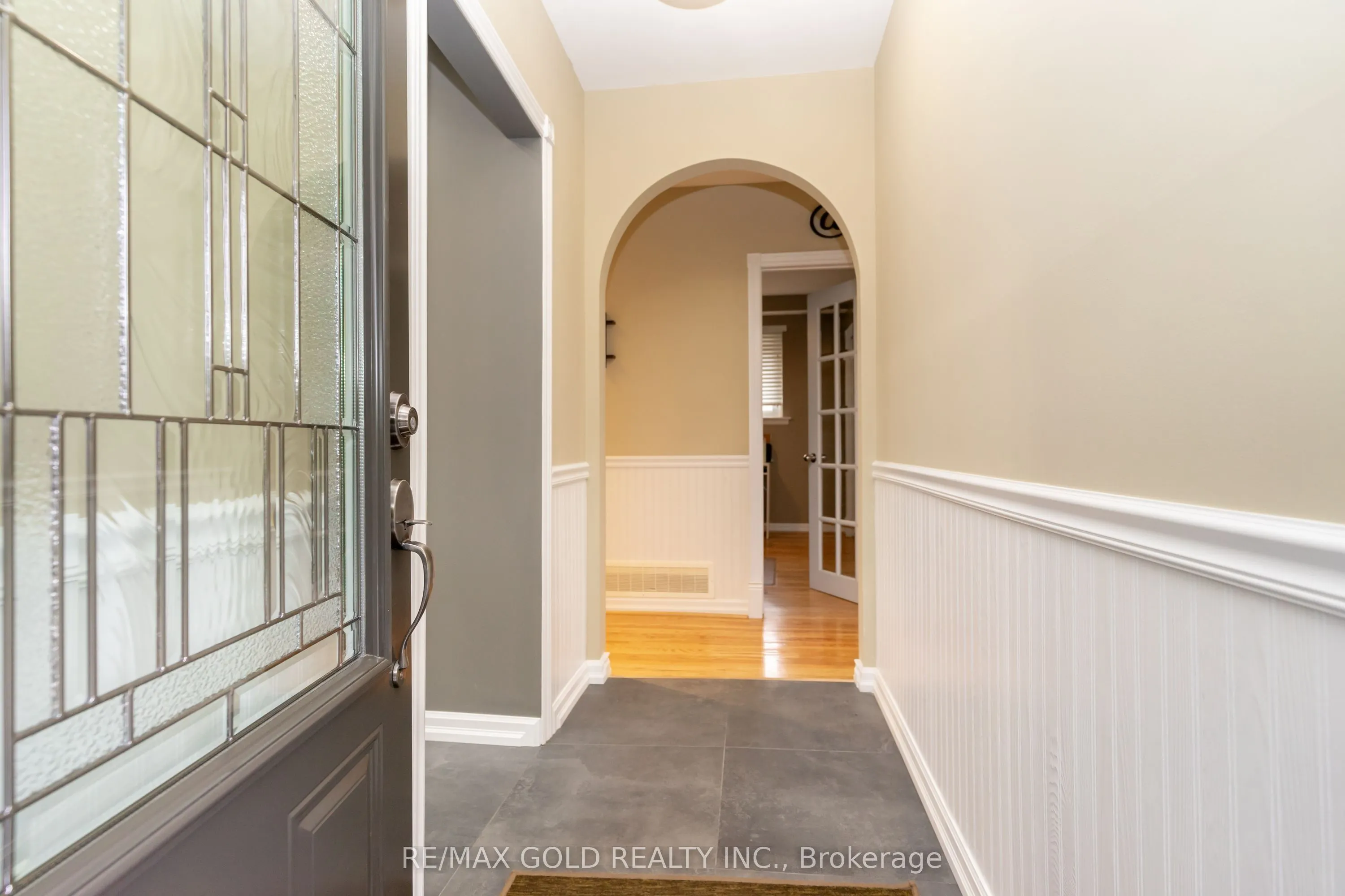 36 Alderbury Crescent
