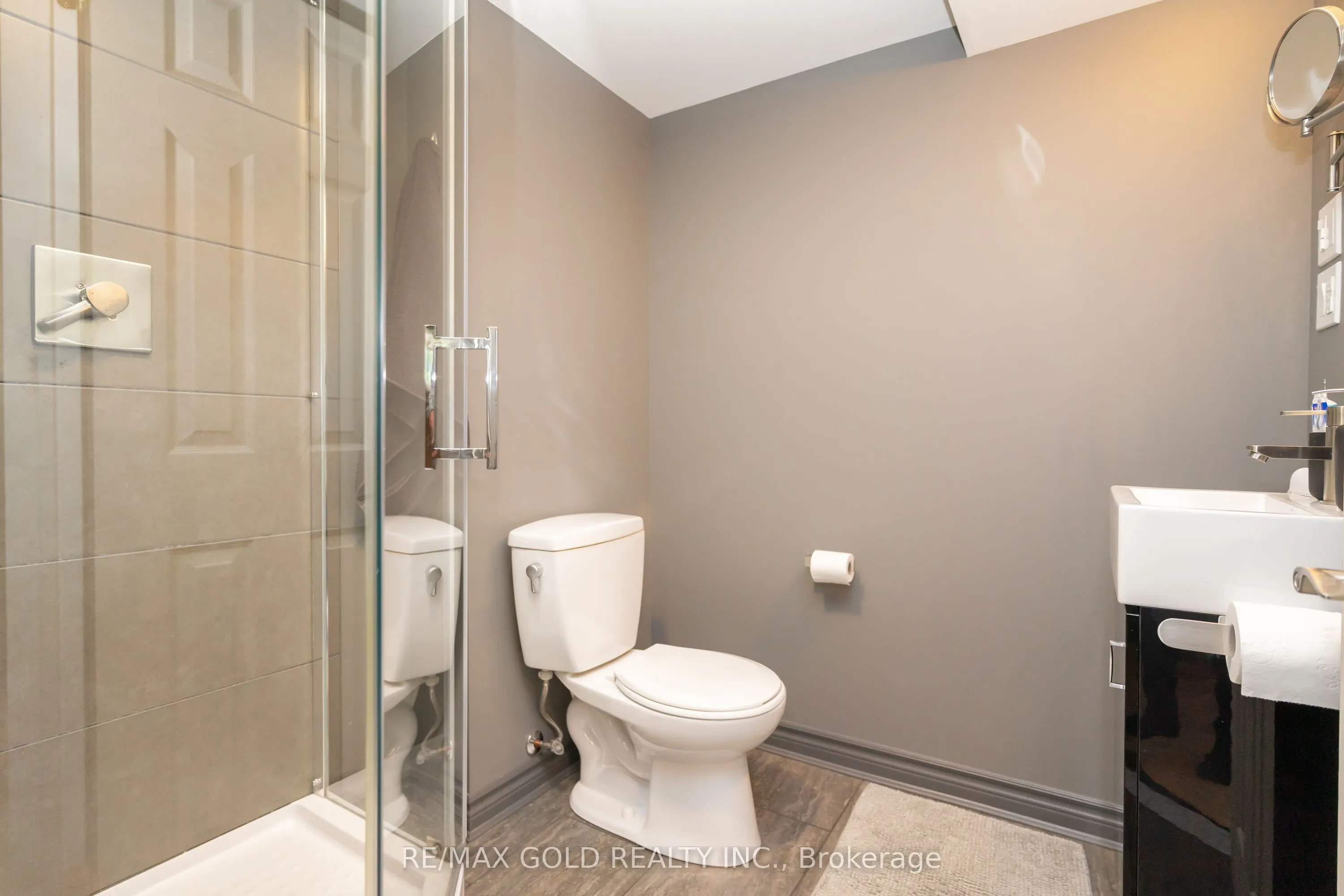 36 Alderbury Crescent