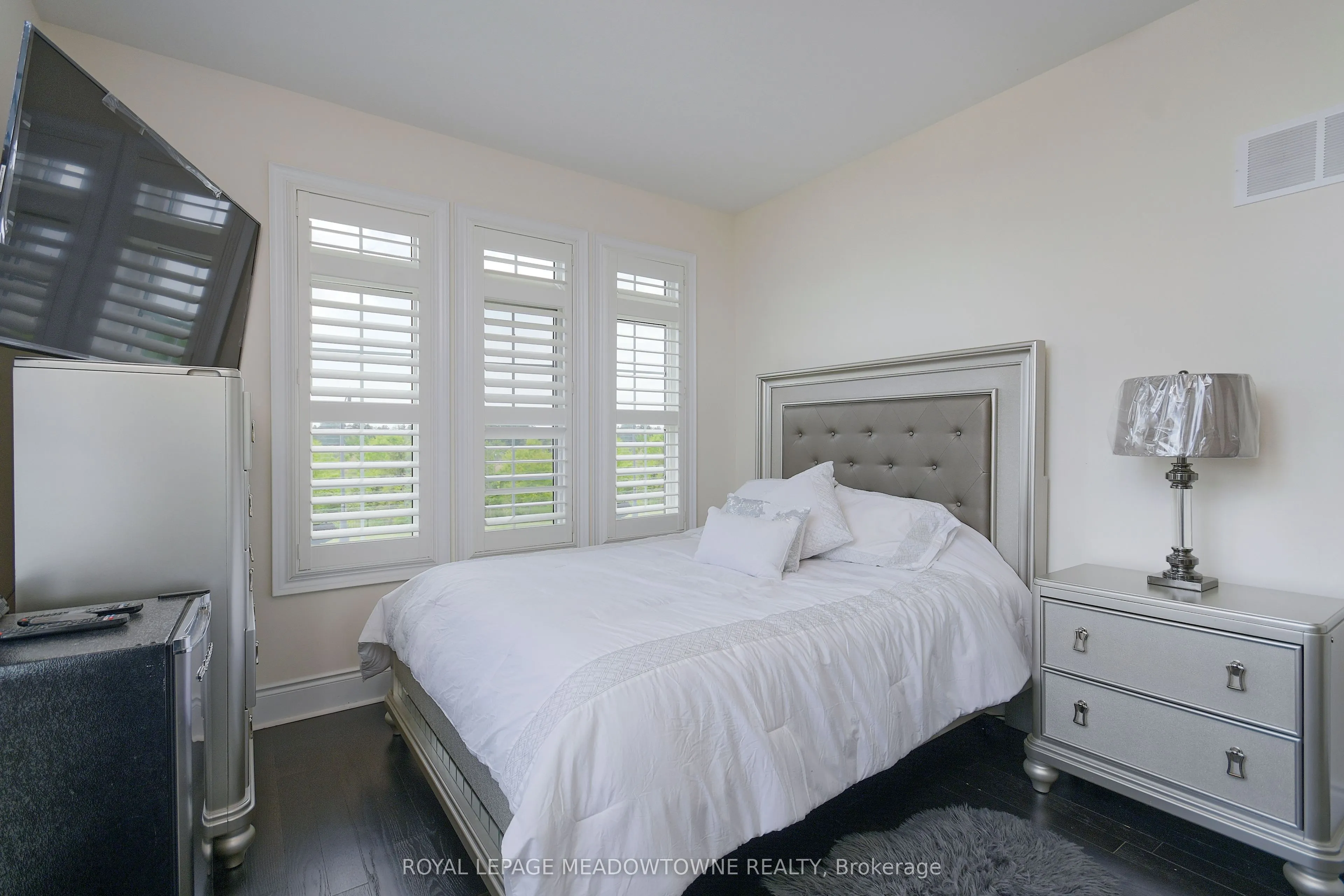 1 Royal West Drive