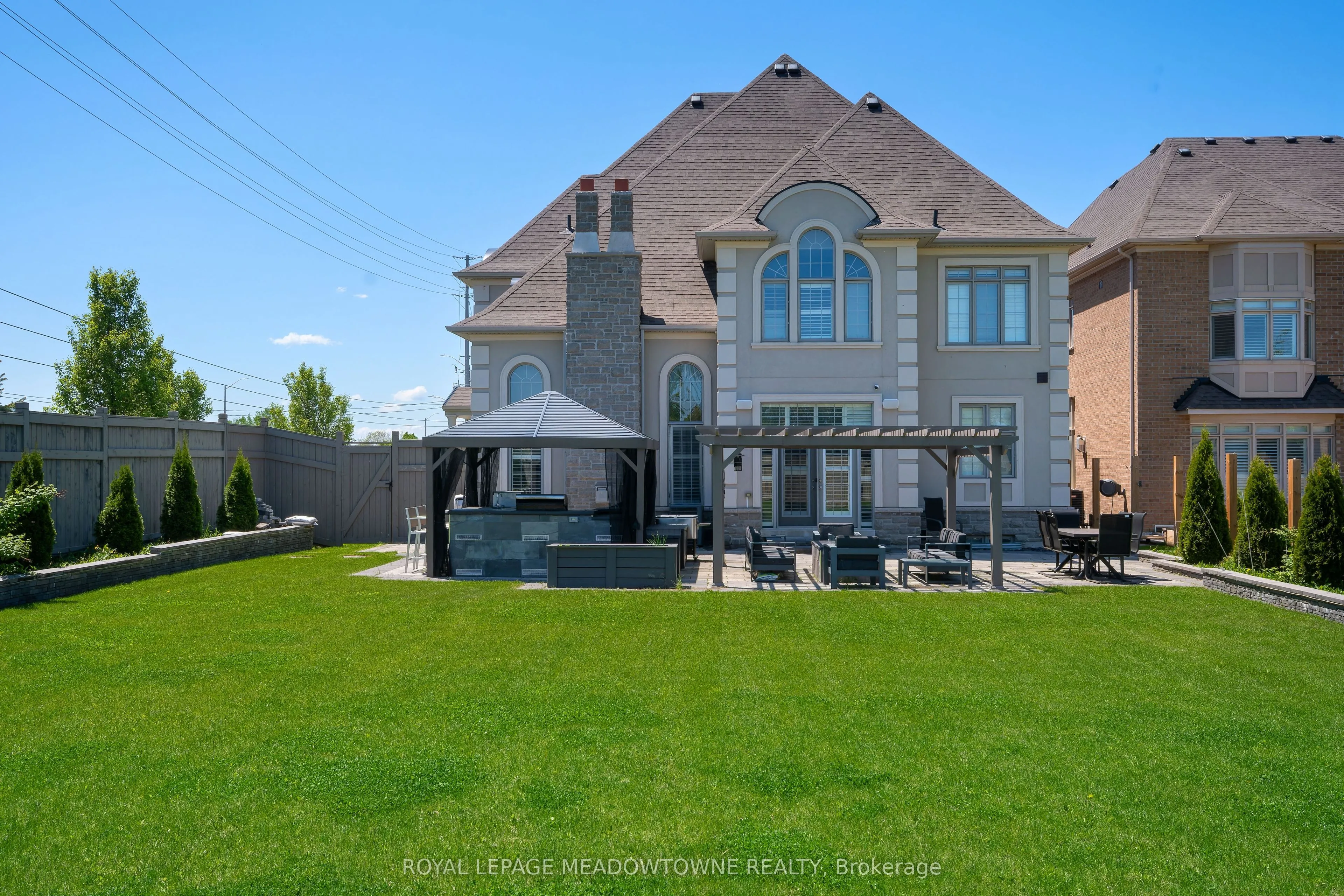 1 Royal West Drive