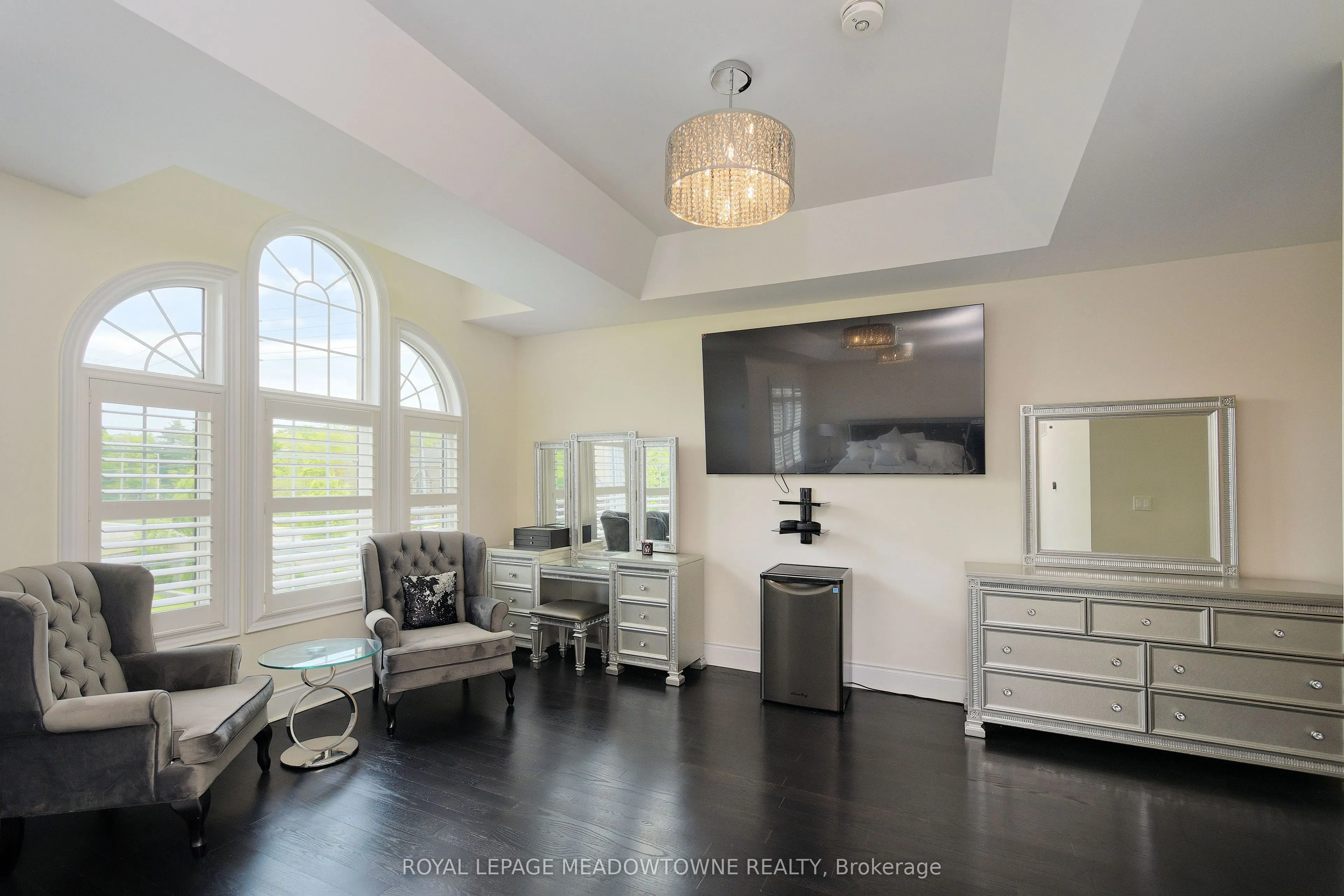 1 Royal West Drive