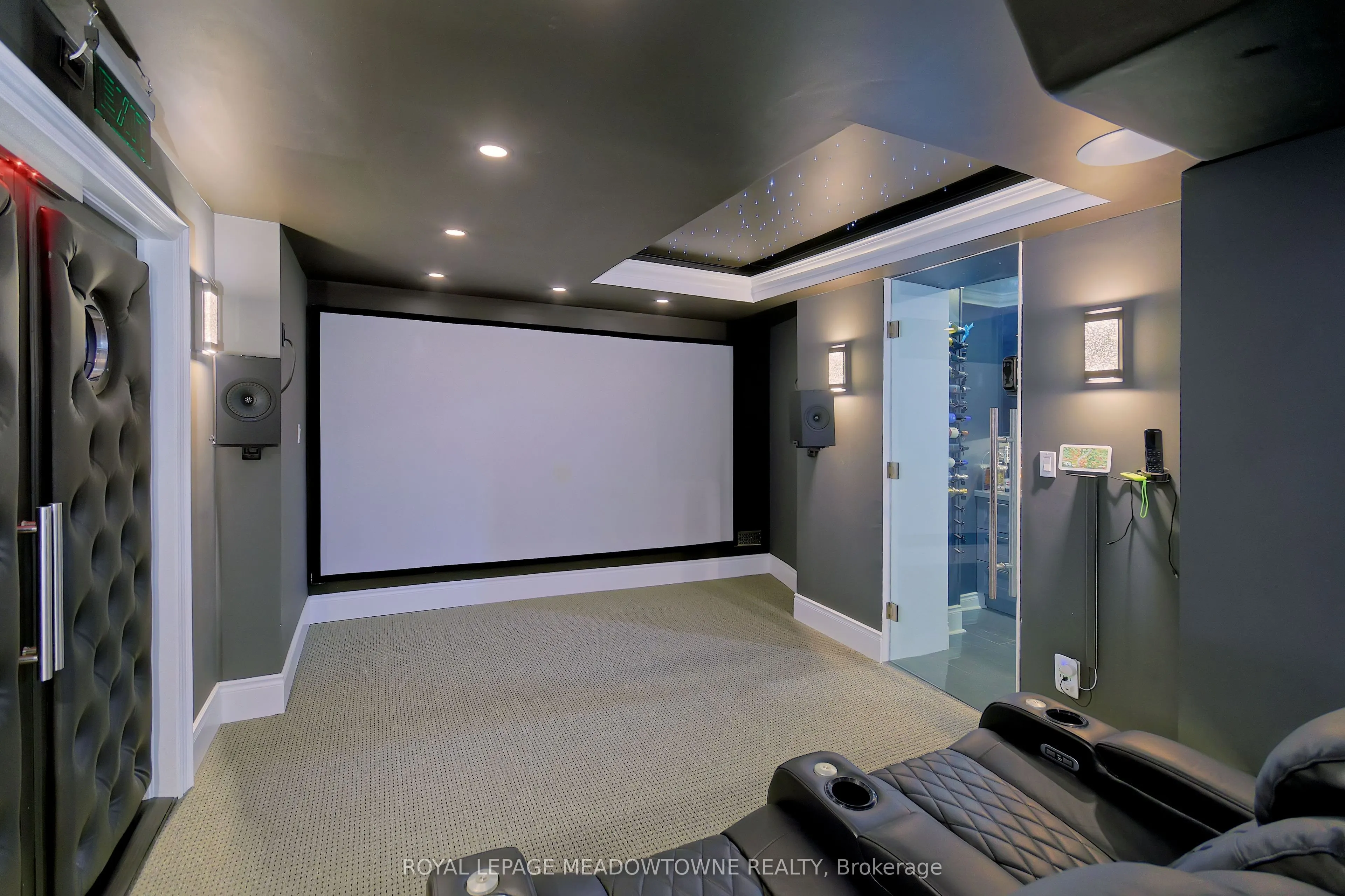 1 Royal West Drive