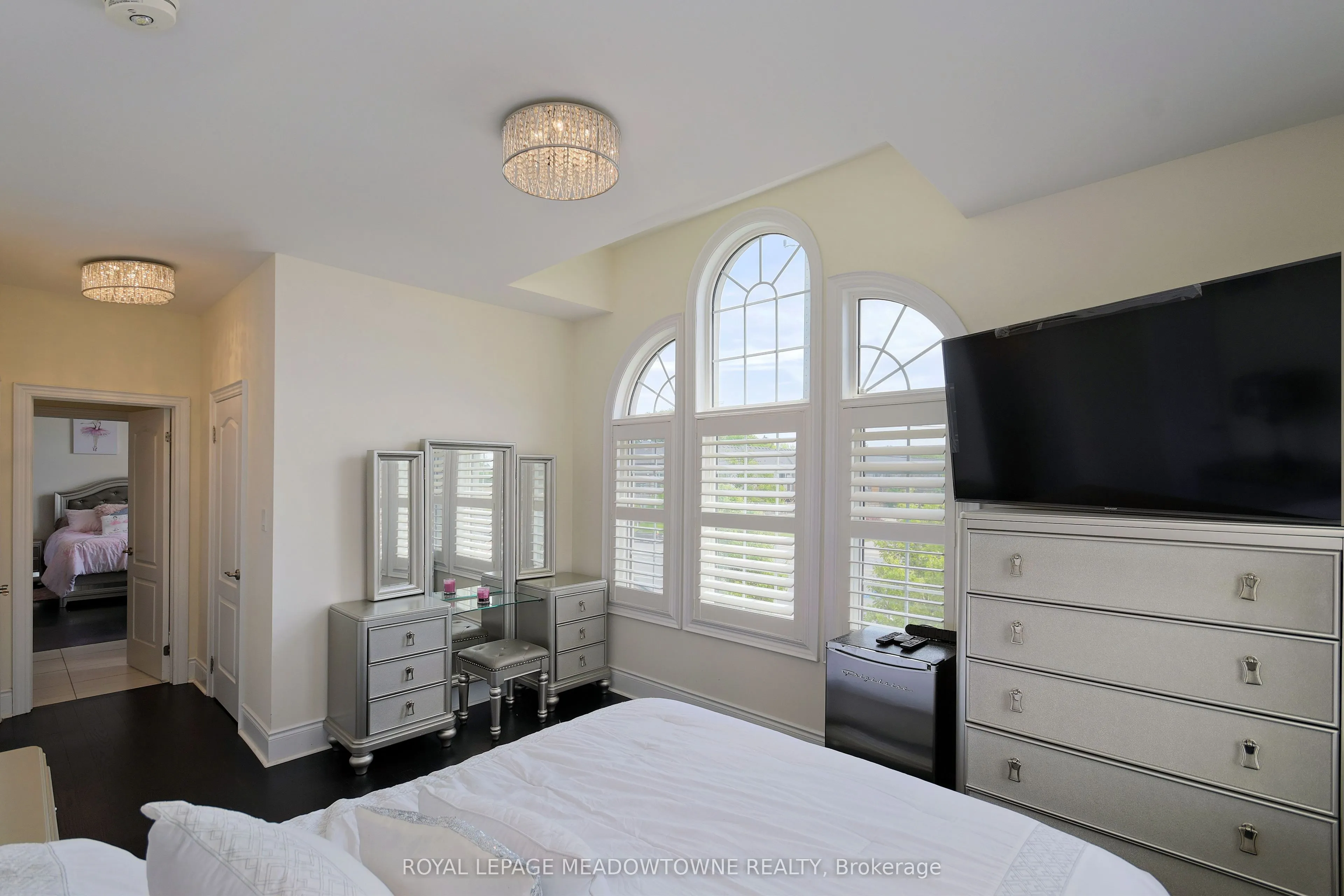 1 Royal West Drive