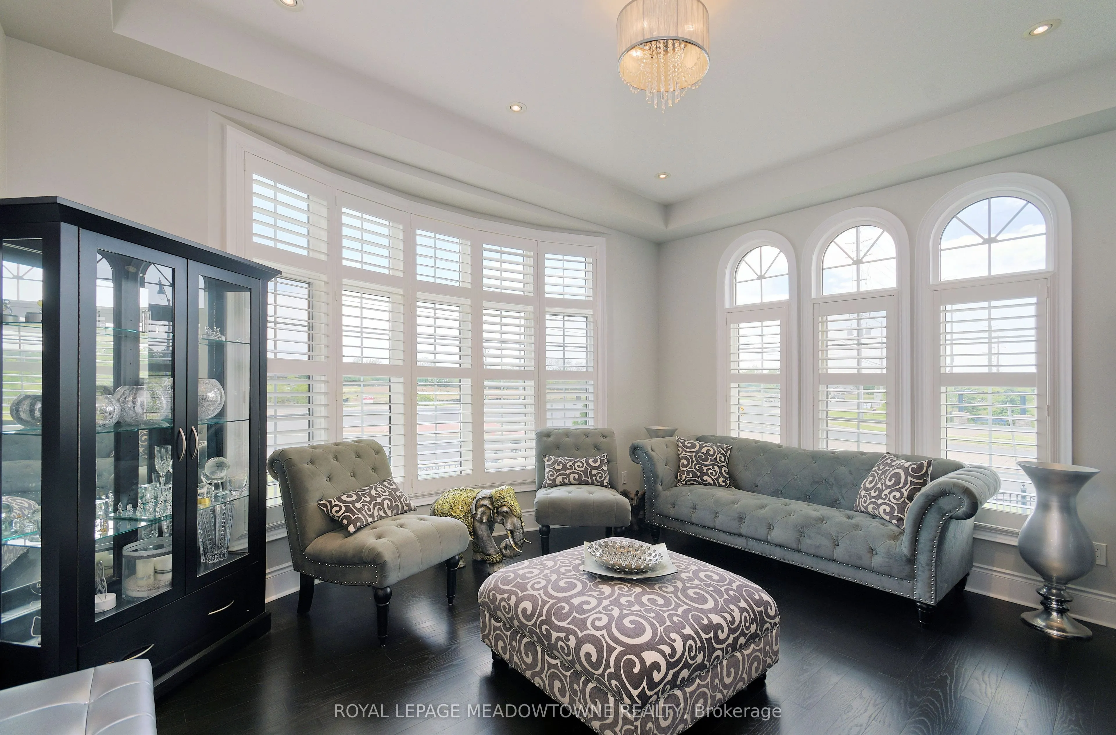 1 Royal West Drive