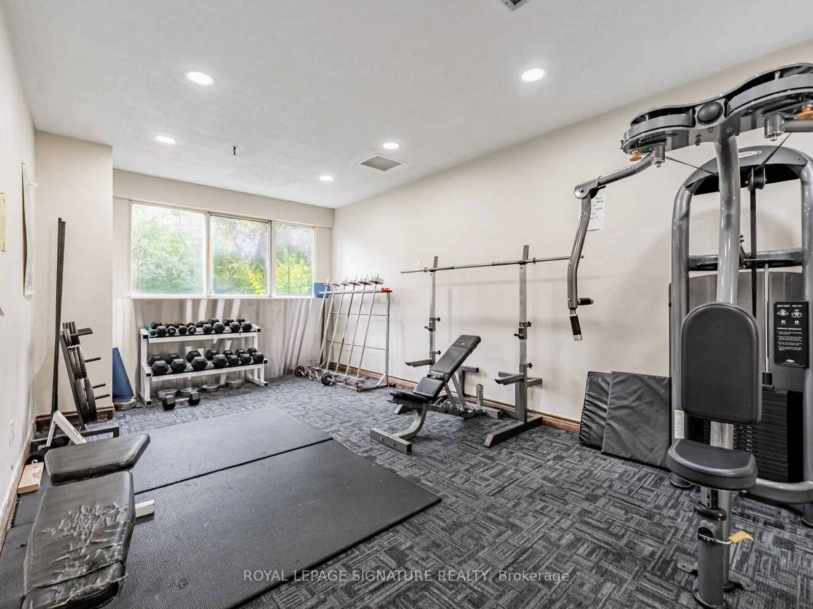 3695 Kaneff Crescent, #1009