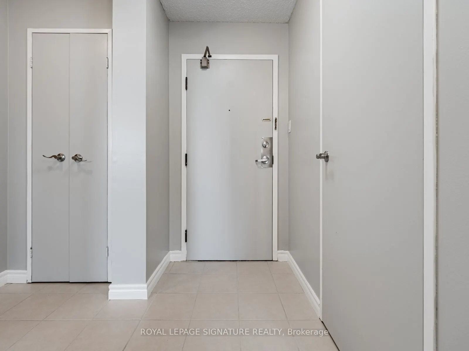 3695 Kaneff Crescent, #1009