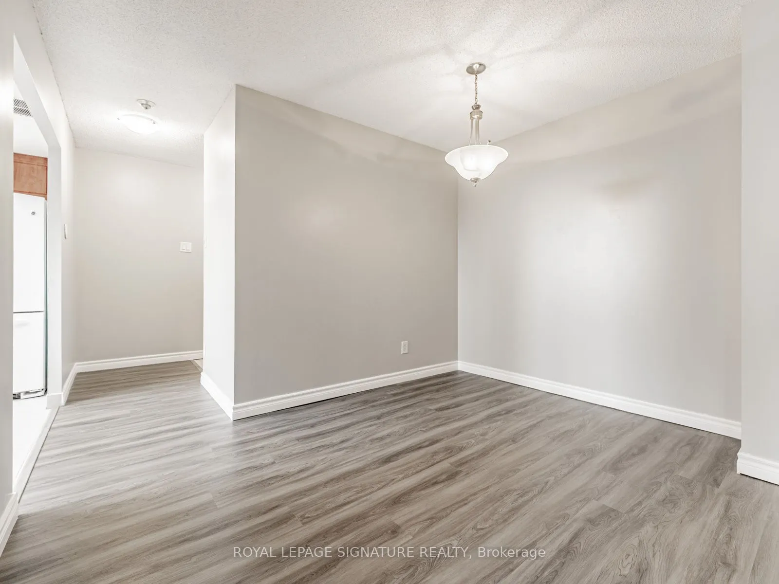 3695 Kaneff Crescent, #1009