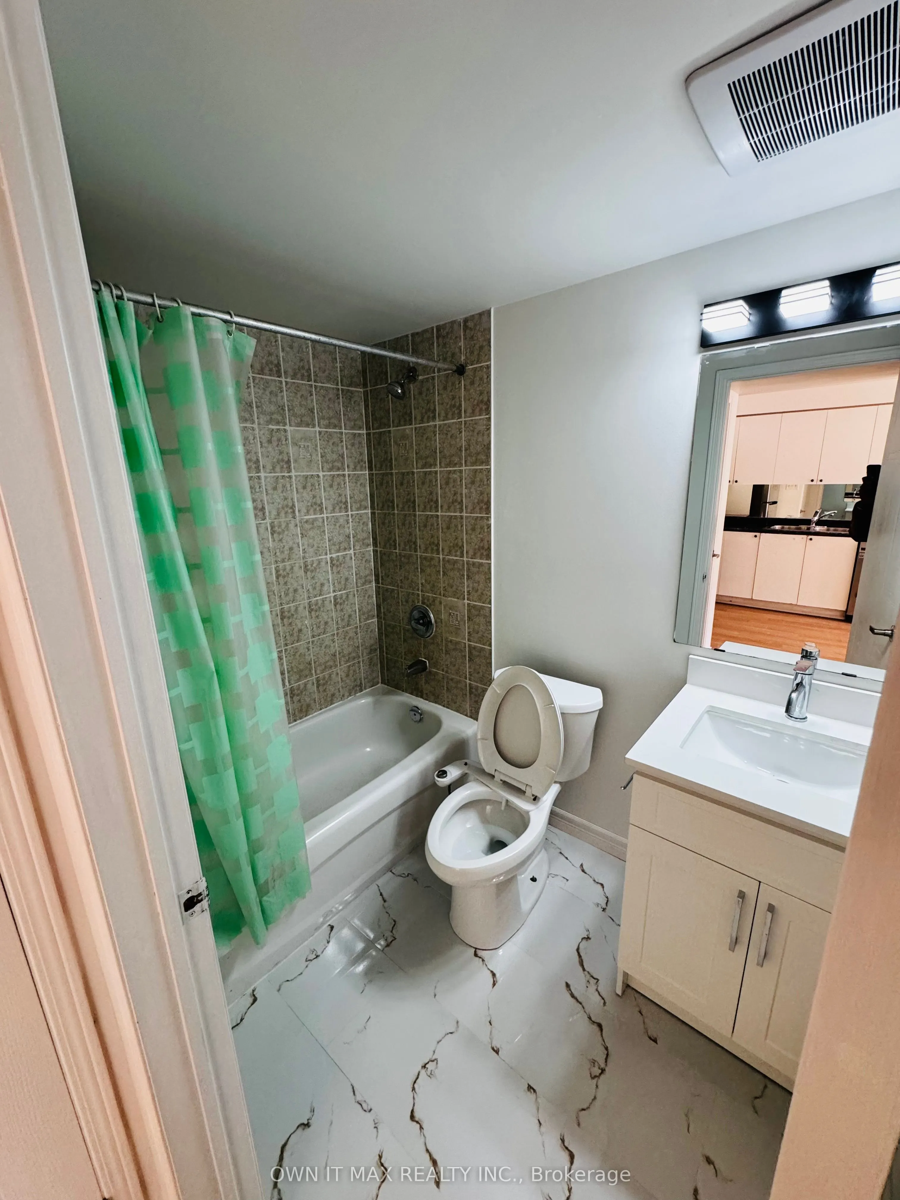 4975 SOUTHAMPTON Drive, #347