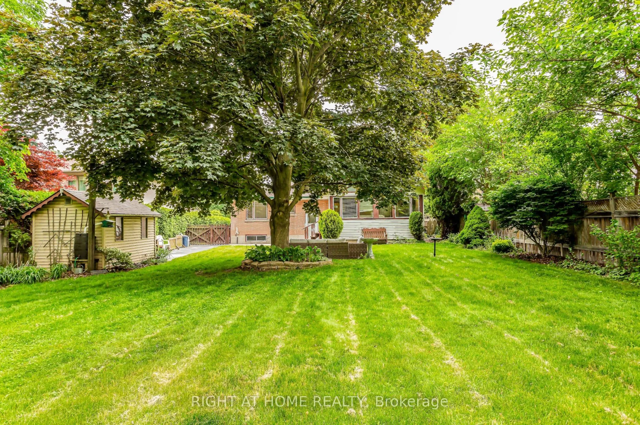 411 Maplehurst Avenue