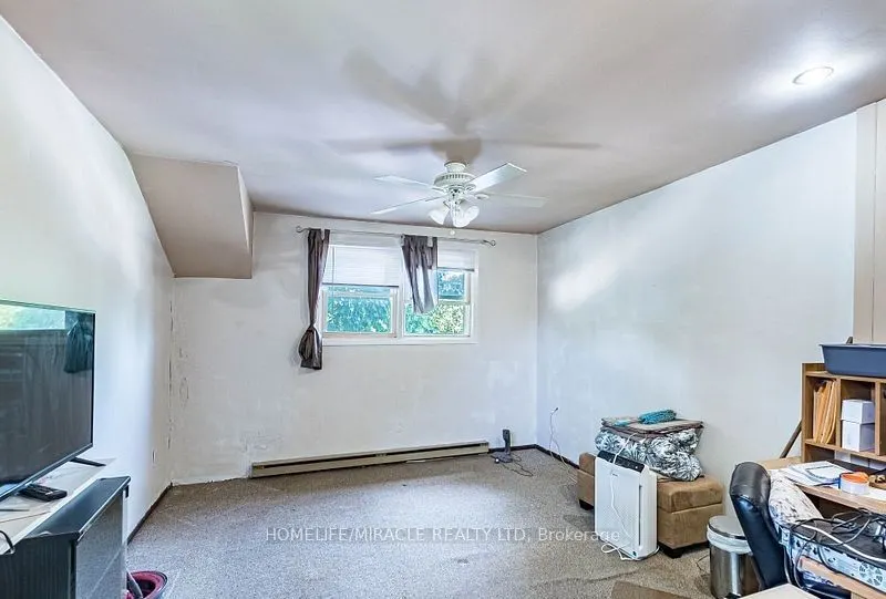 9 Crestview Avenue