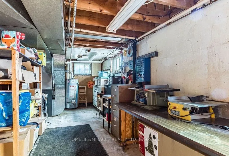 9 Crestview Avenue