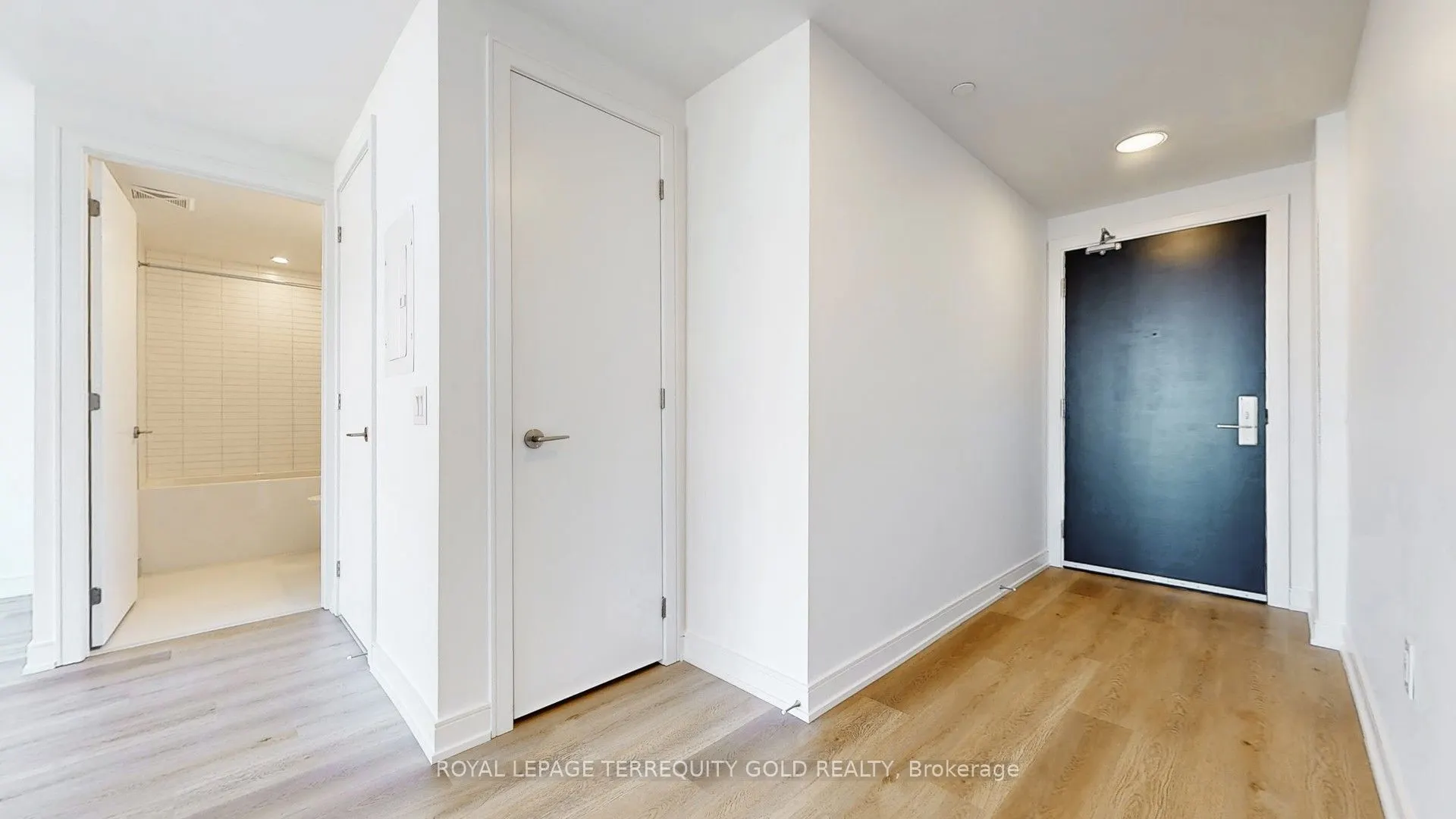 3009 Novar Road, #1403
