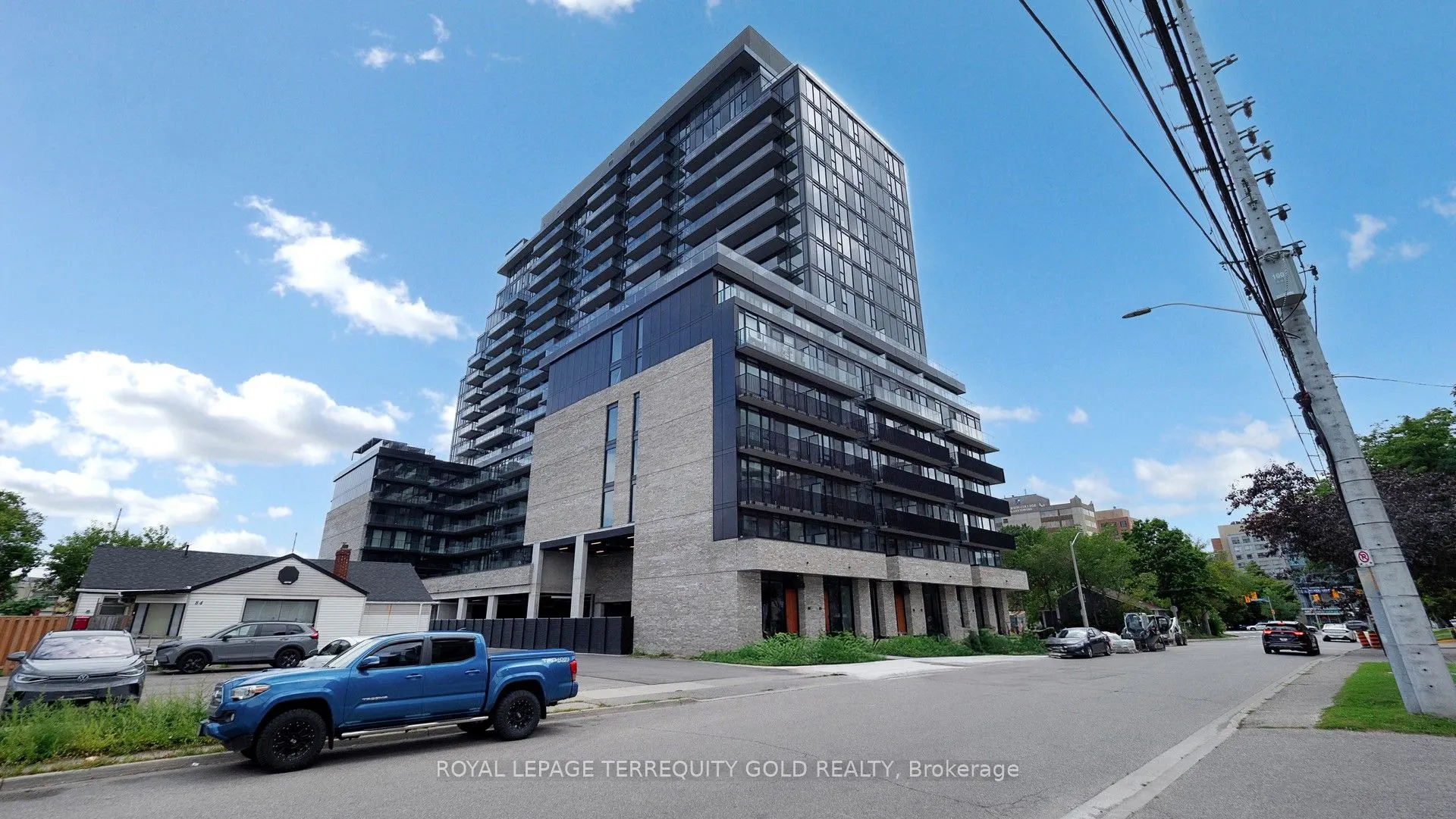 3009 Novar Road, #1403