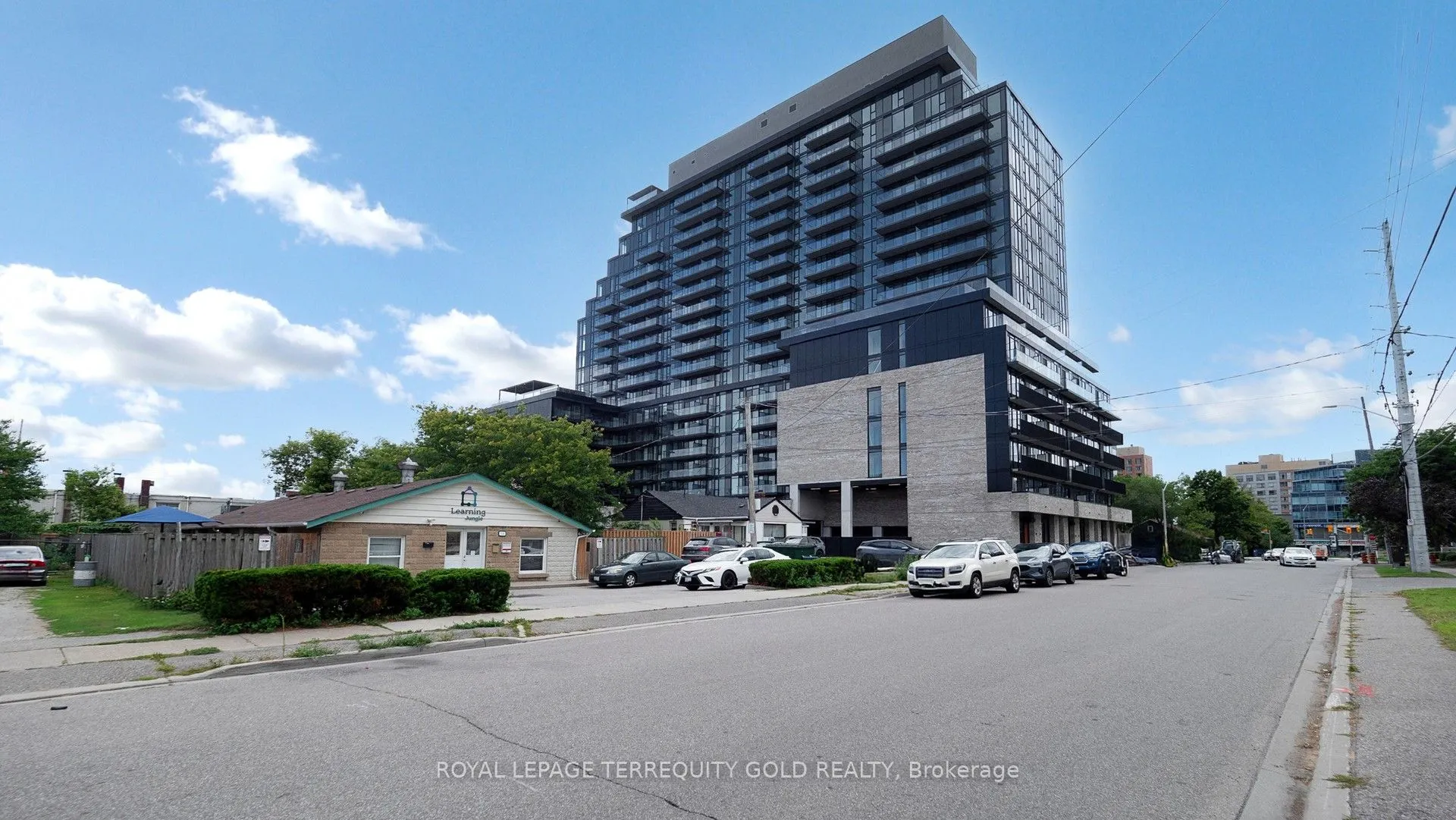 3009 Novar Road, #1403