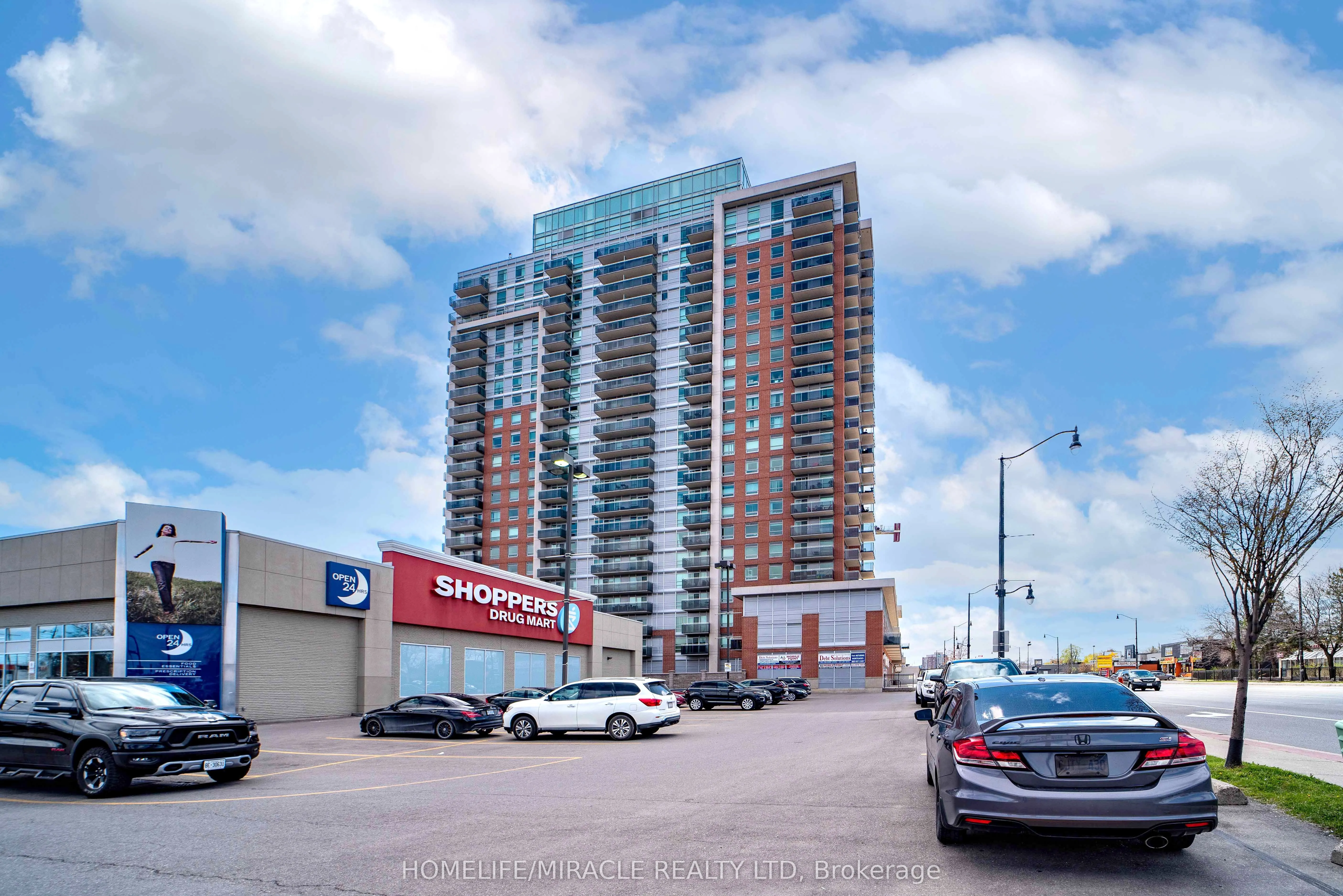 215 Queen Street E, #709