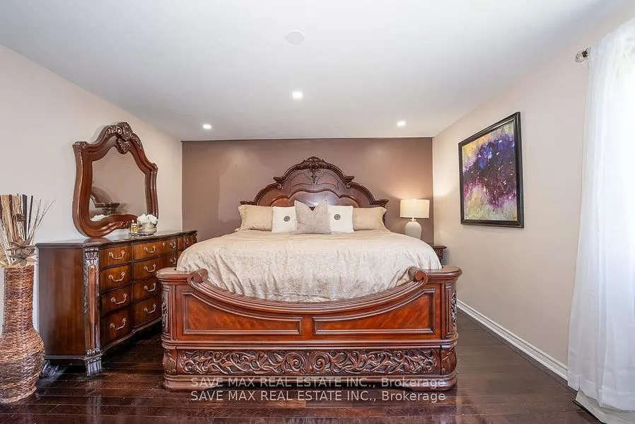 229 Rutherford Road N