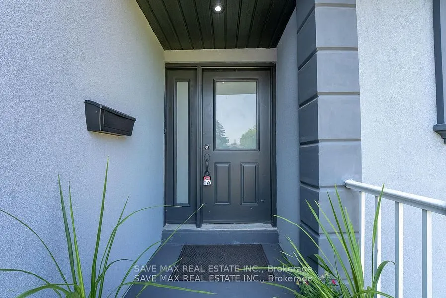 229 Rutherford Road N