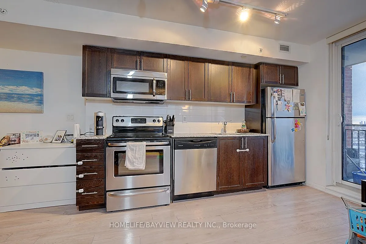 800 Lawrence Avenue W, #1723