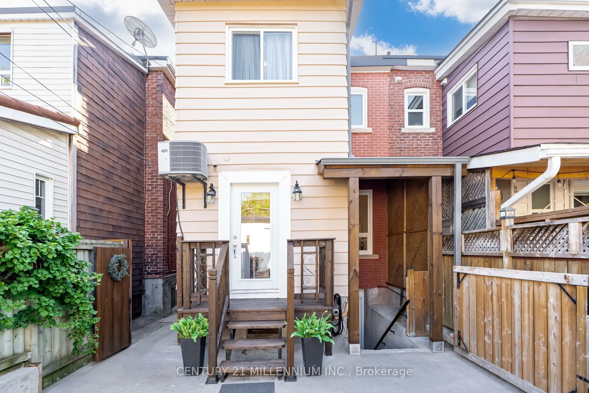 9 Spring Grove Avenue