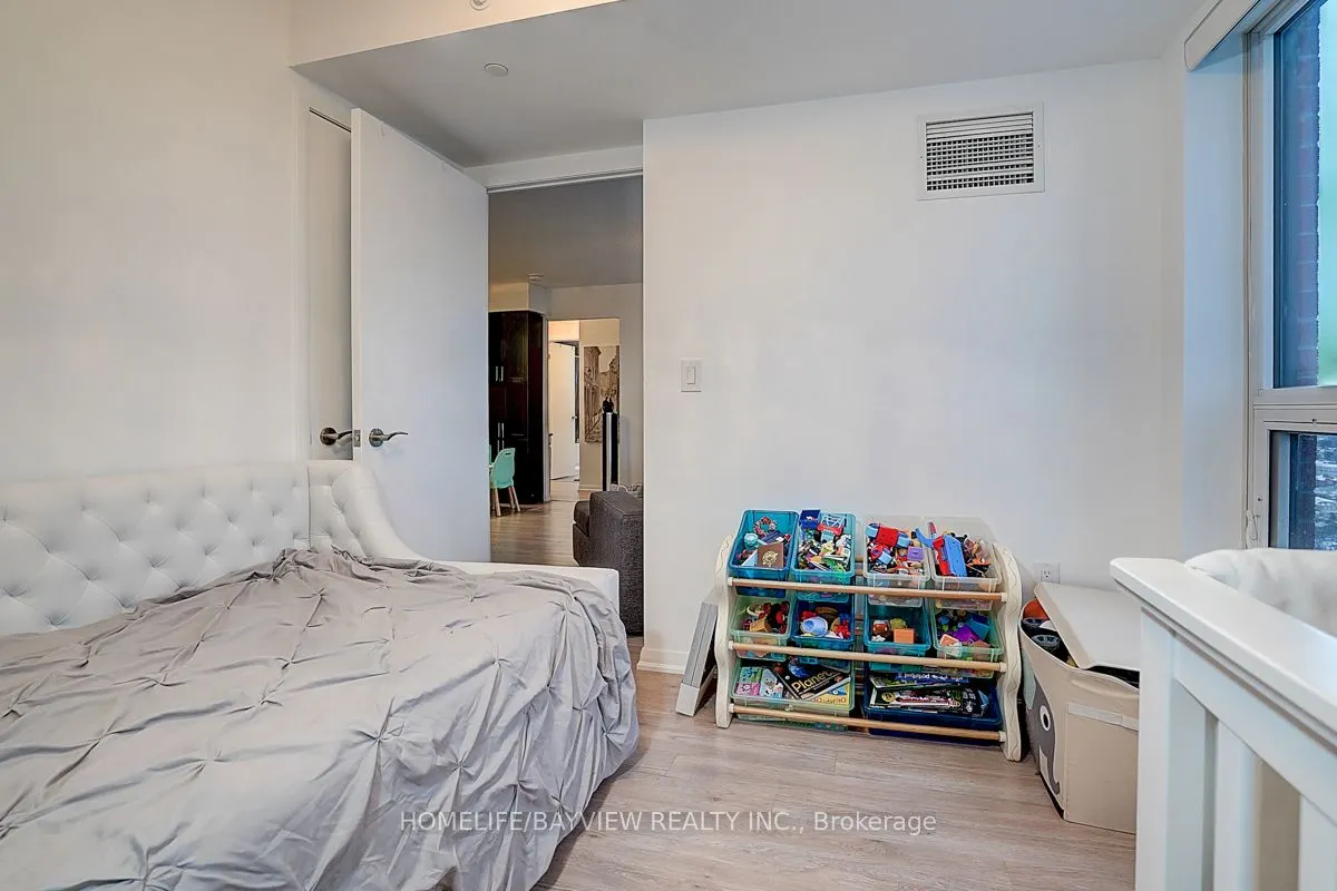 830 Lawrence Avenue W, #2204