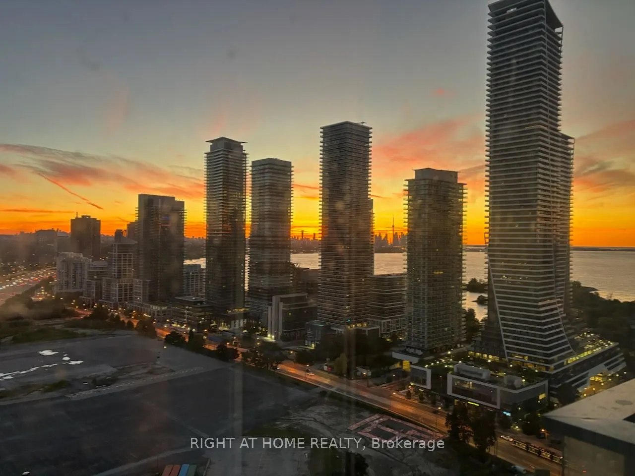 10 Park Lawn Road, #3008