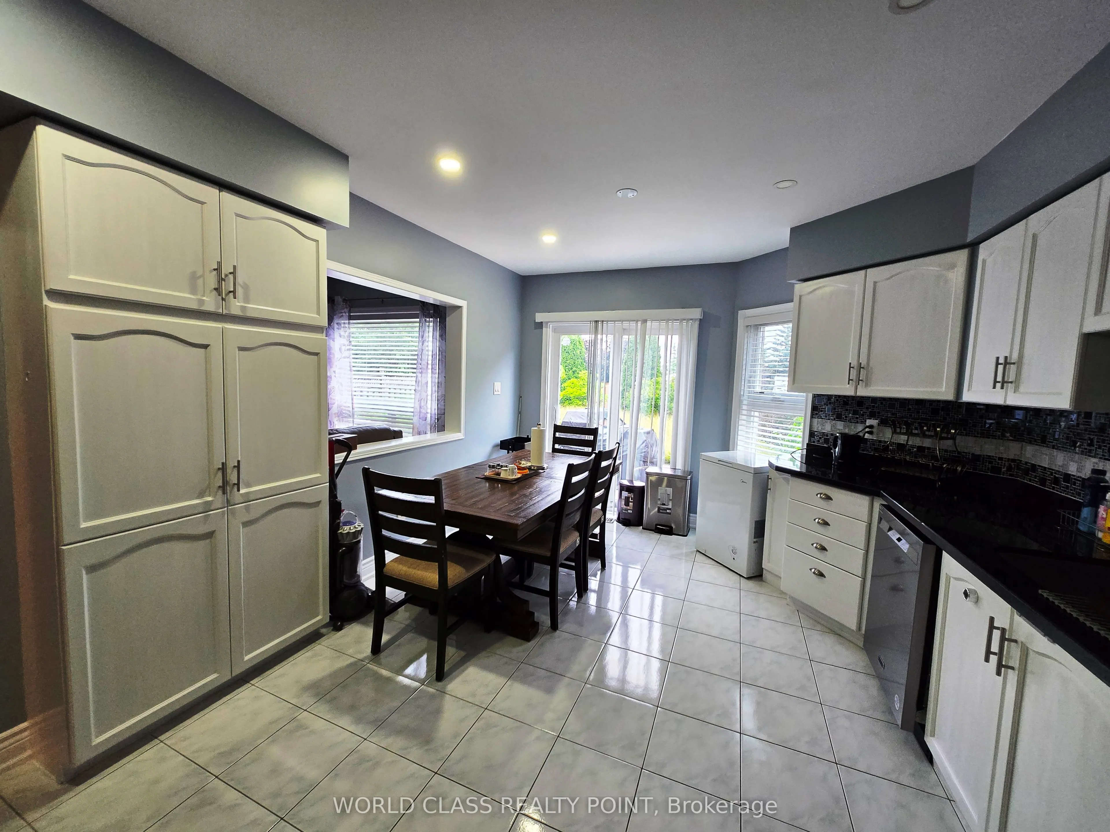 6136 Ford Road