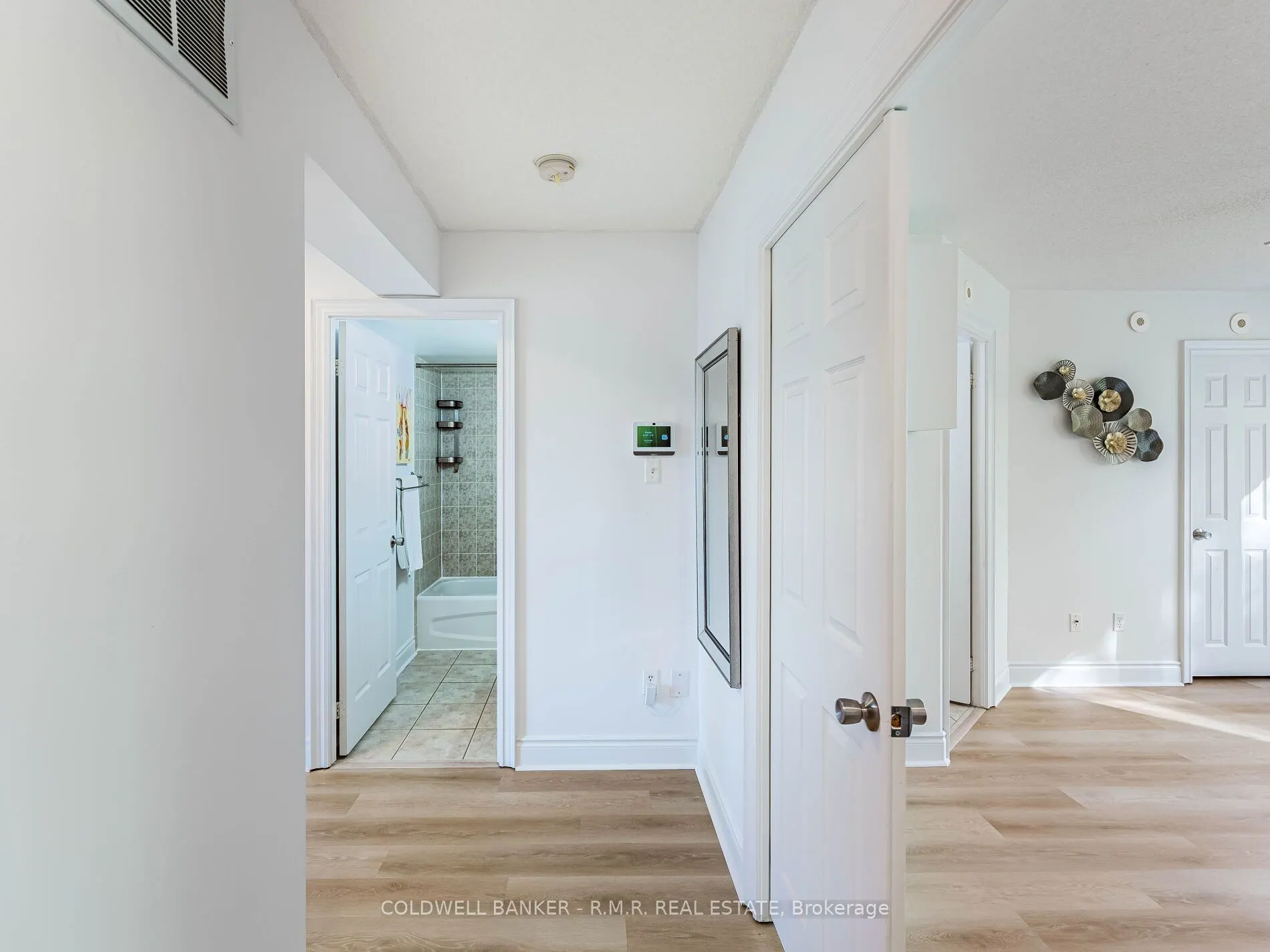 125 George Appleton Way, #2020