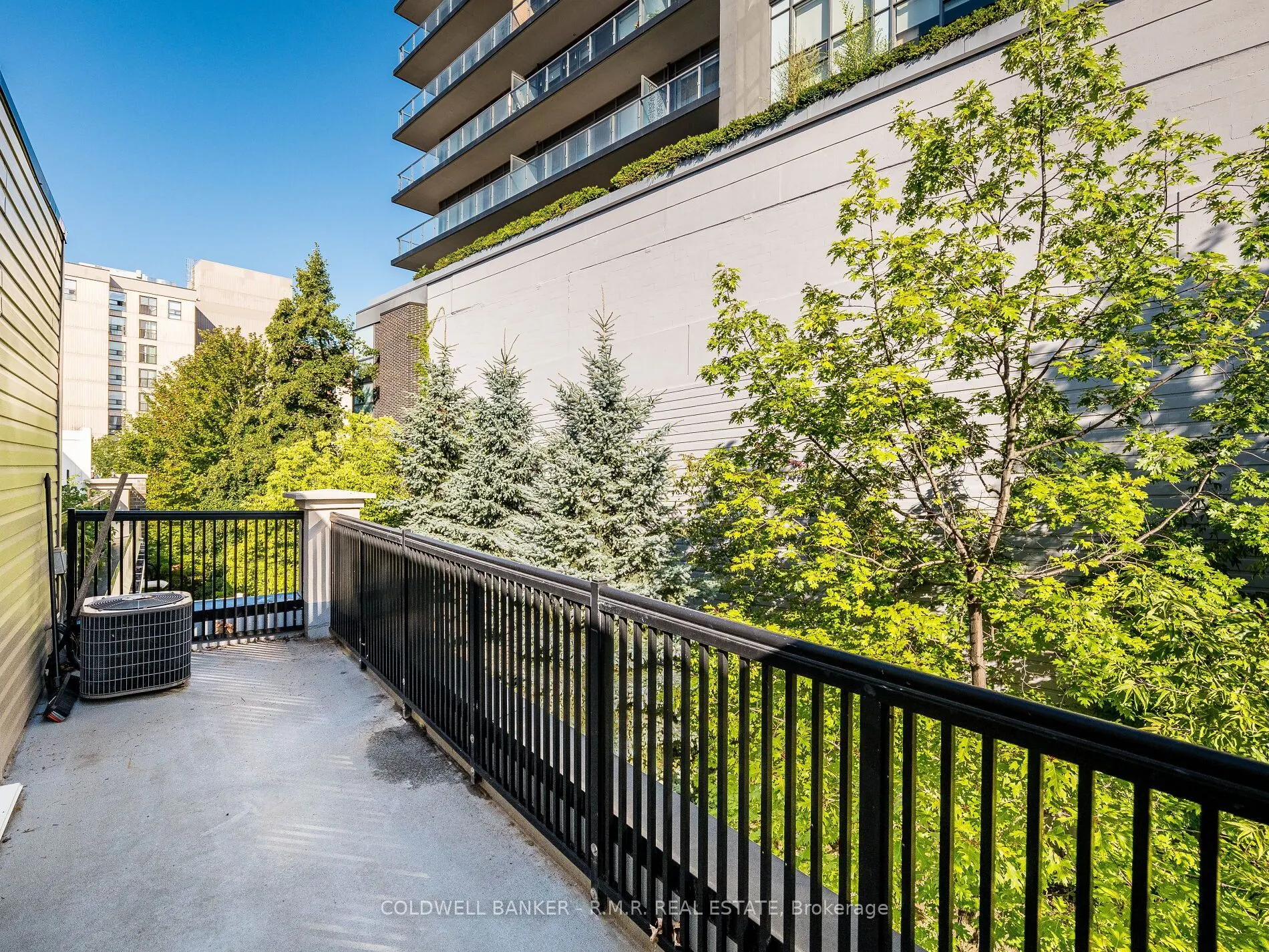 125 George Appleton Way, #2020