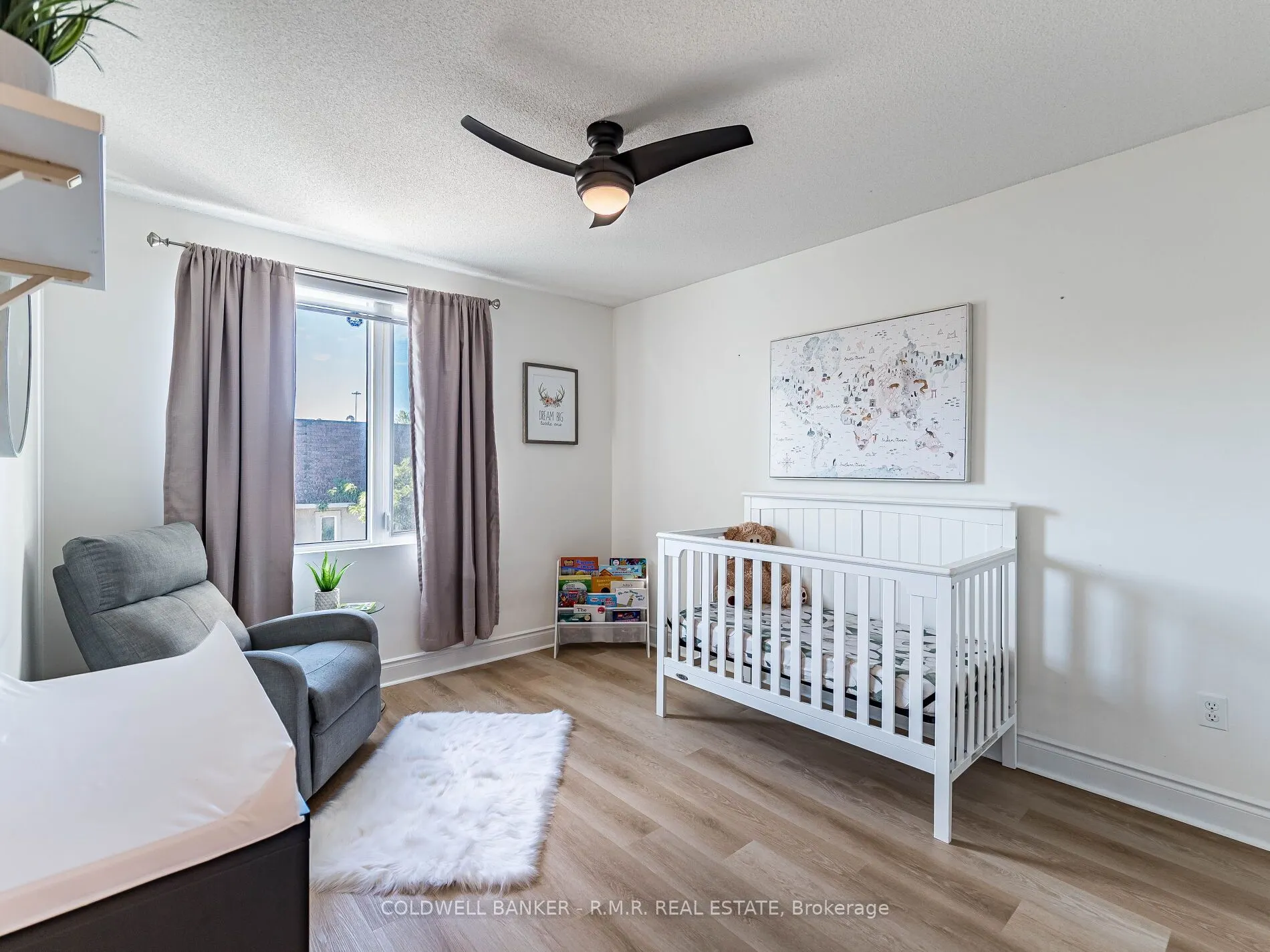 125 George Appleton Way, #2020