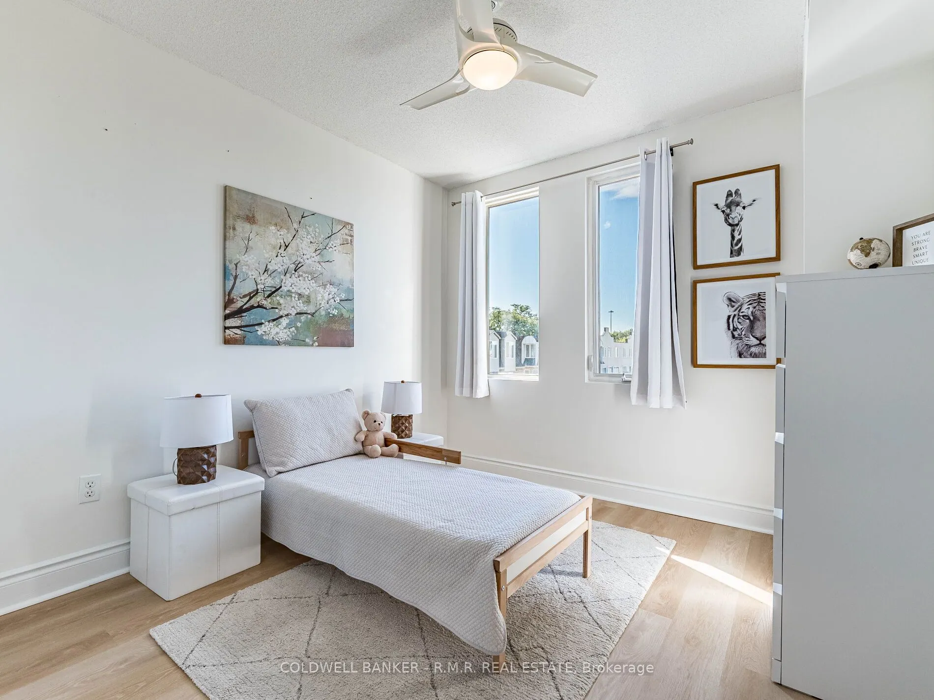 125 George Appleton Way, #2020