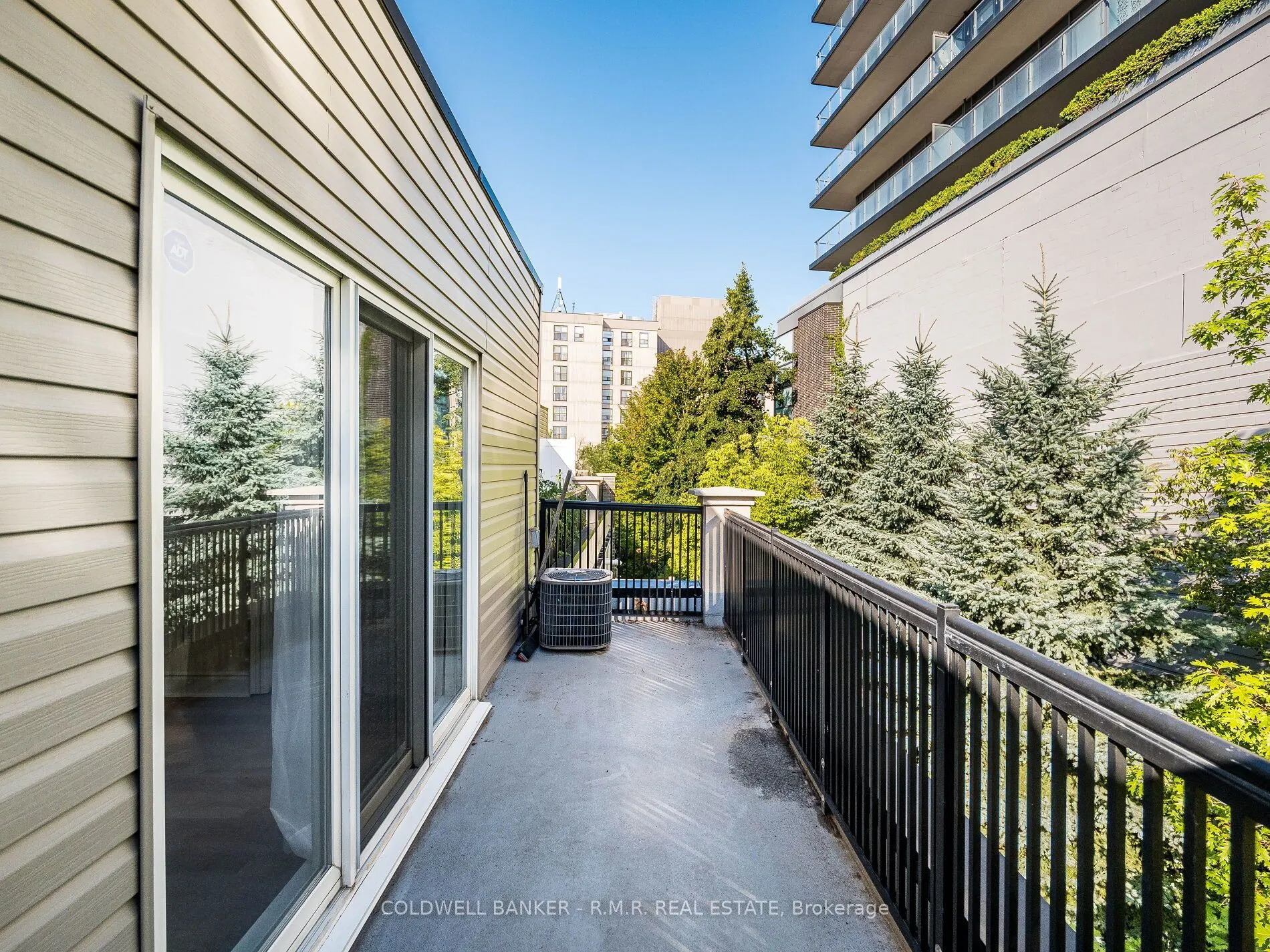125 George Appleton Way, #2020