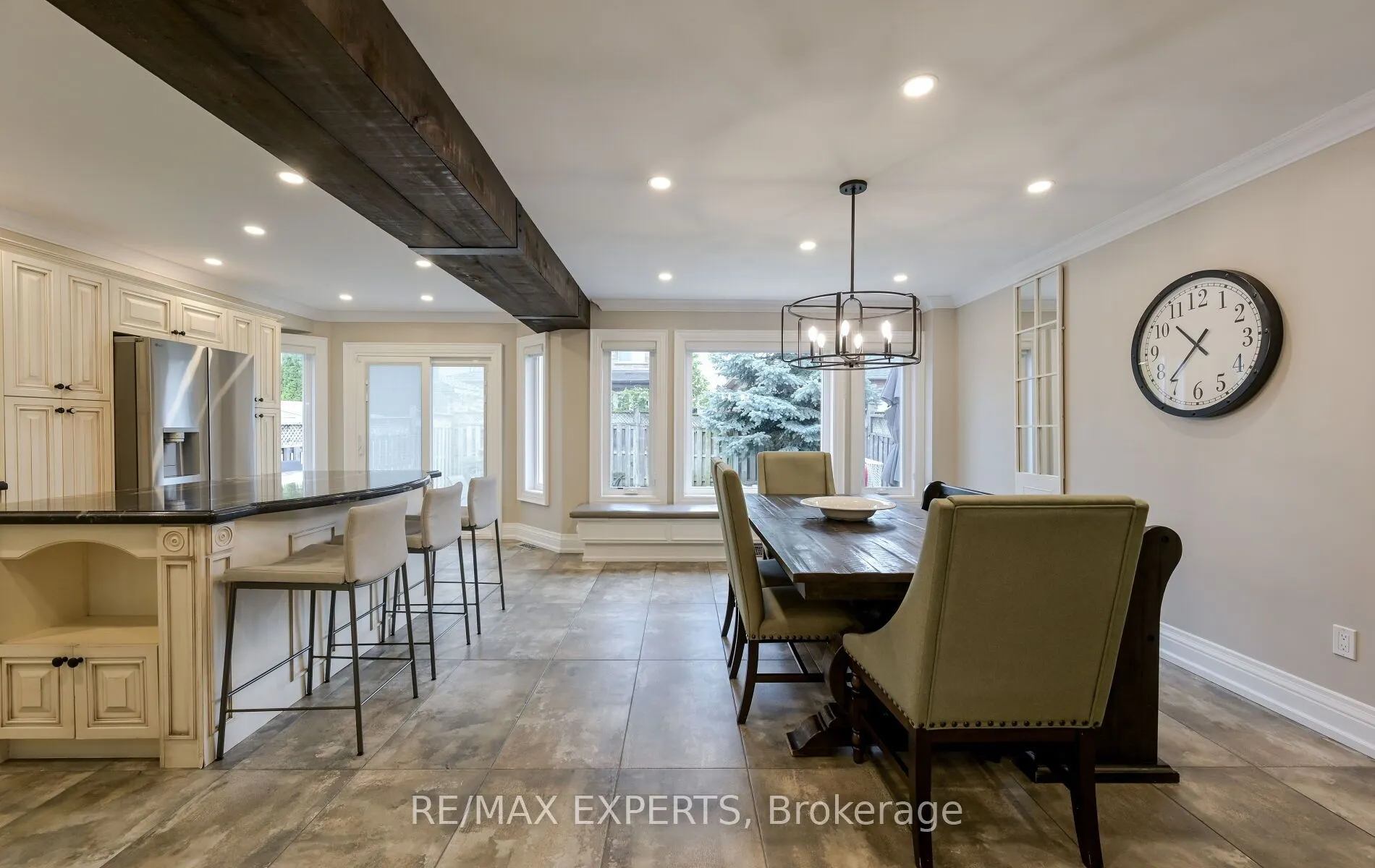 33 Emily Carr Crescent, #Main