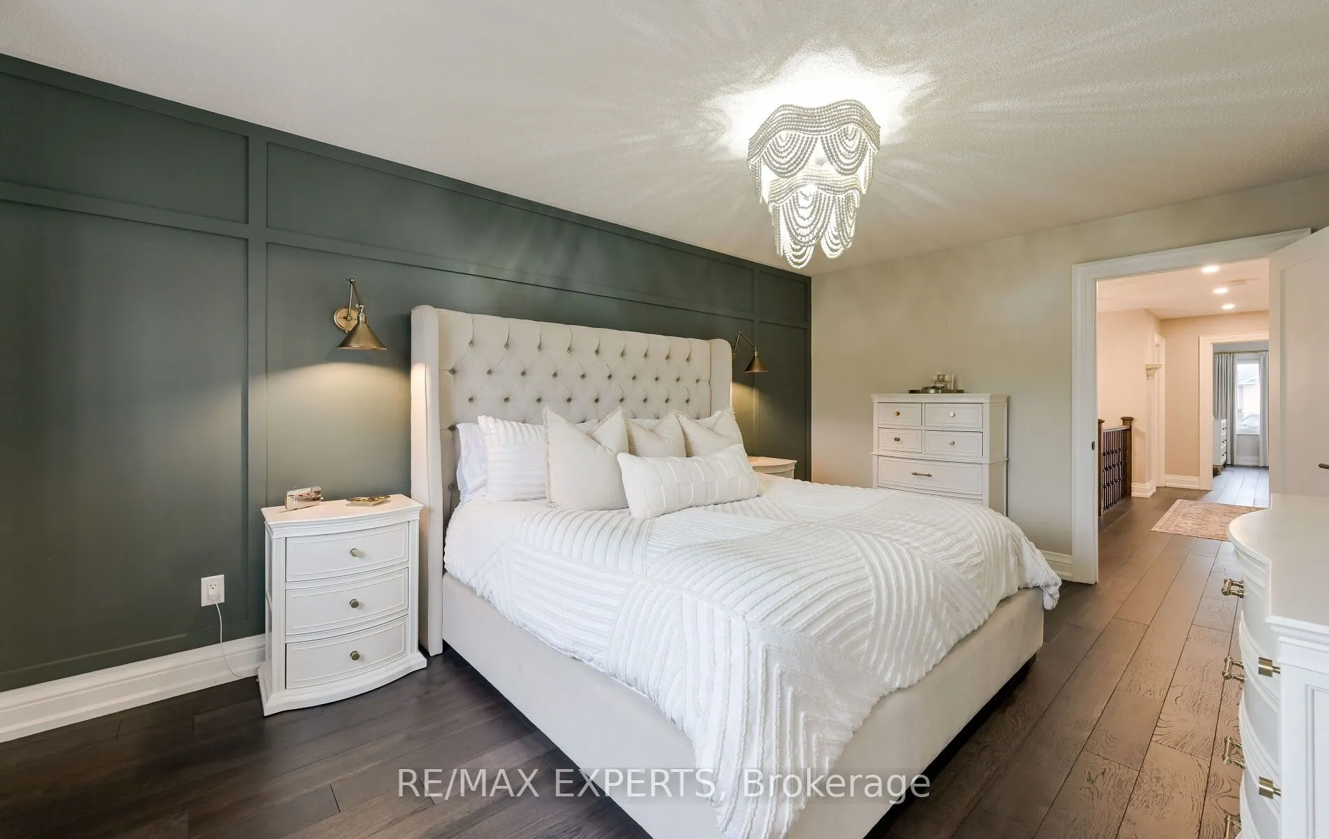 33 Emily Carr Crescent, #Main
