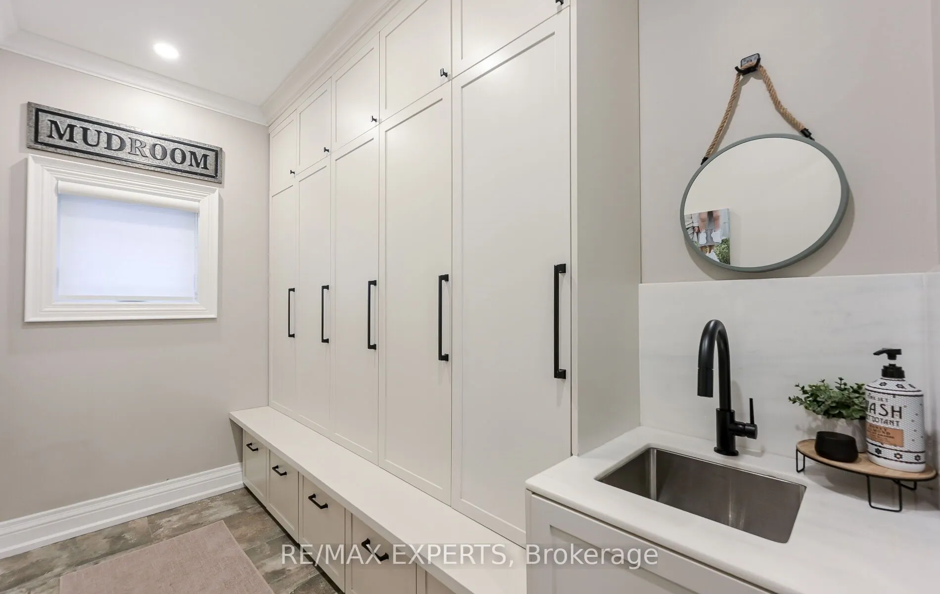 33 Emily Carr Crescent, #Main