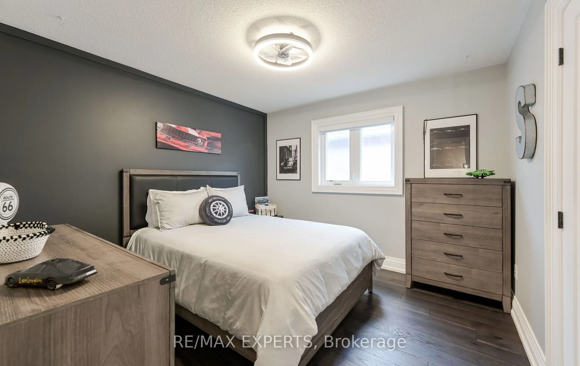 33 Emily Carr Crescent, #Main