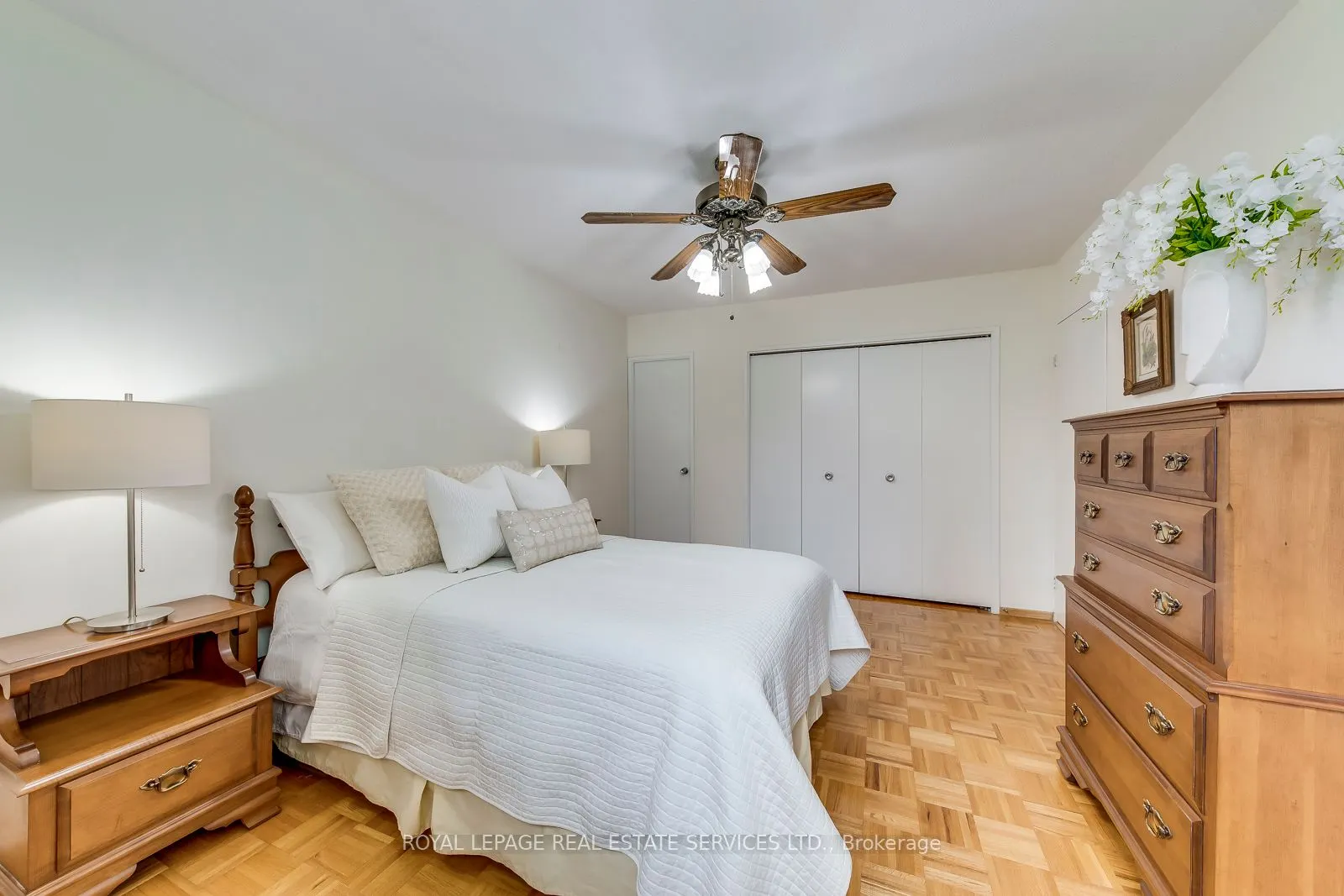 240 Scarlett Road, #405