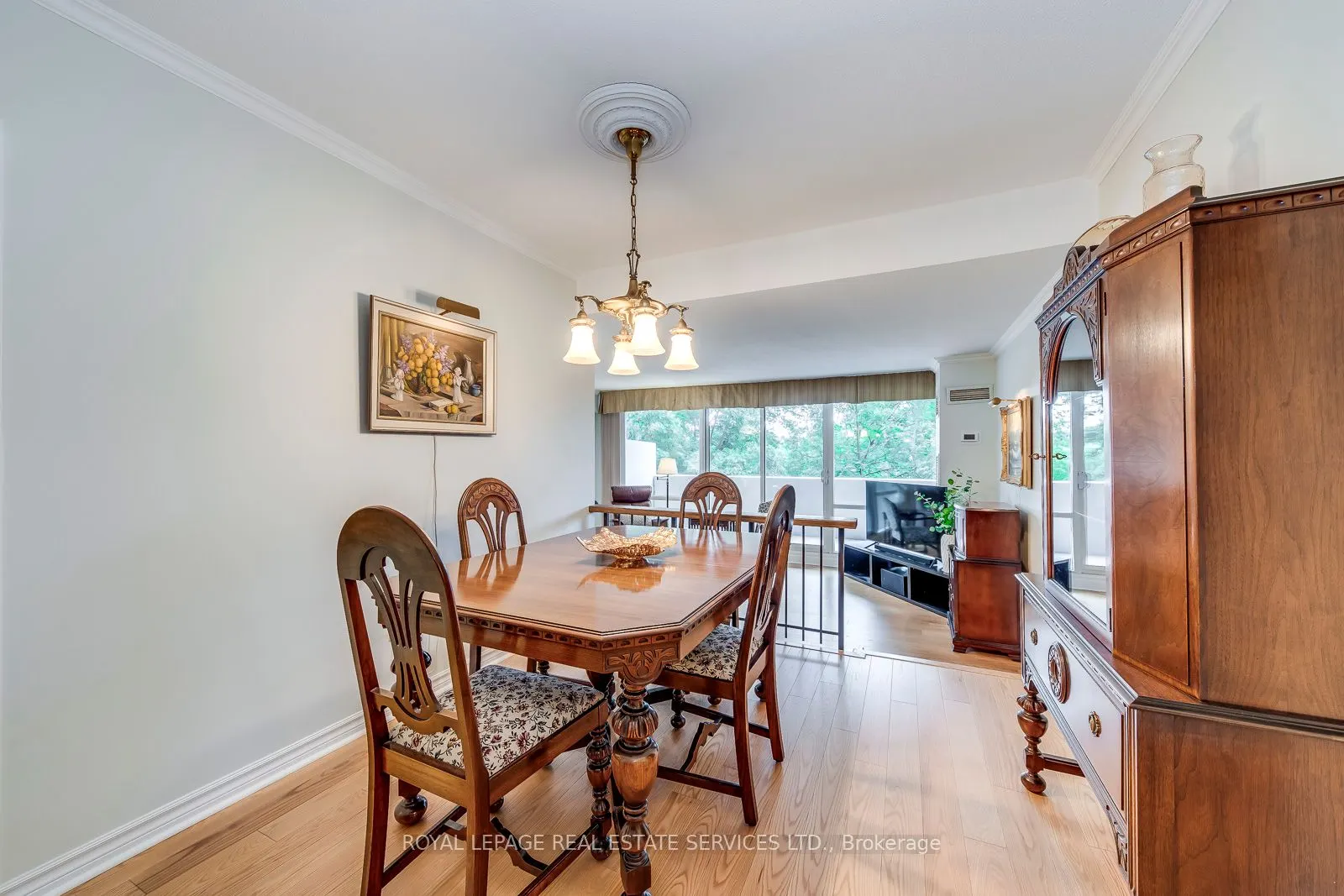 240 Scarlett Road, #405