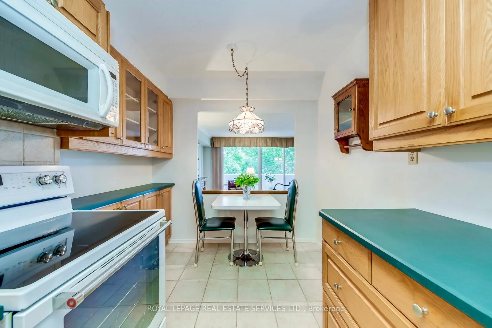 240 Scarlett Road, #405