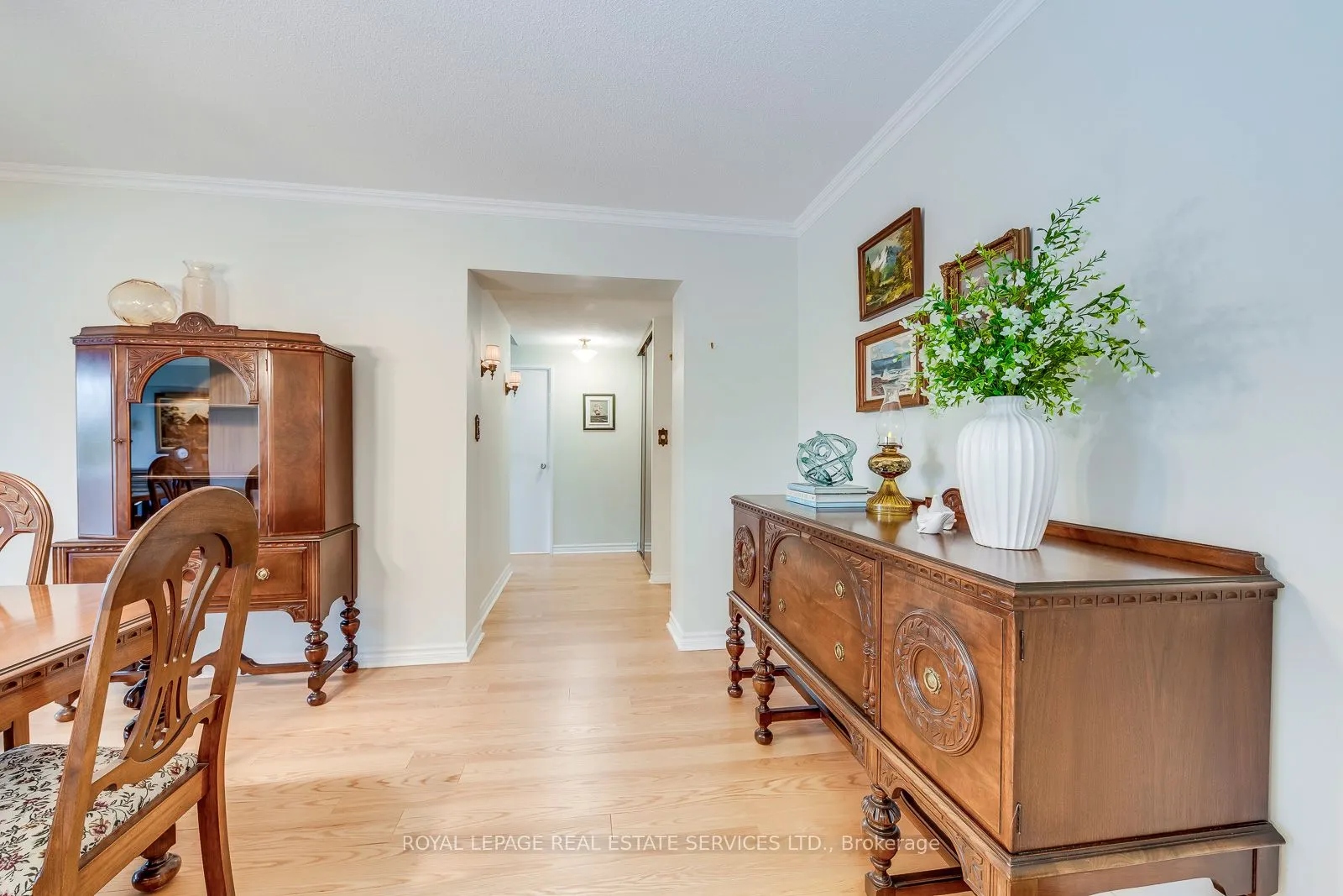 240 Scarlett Road, #405