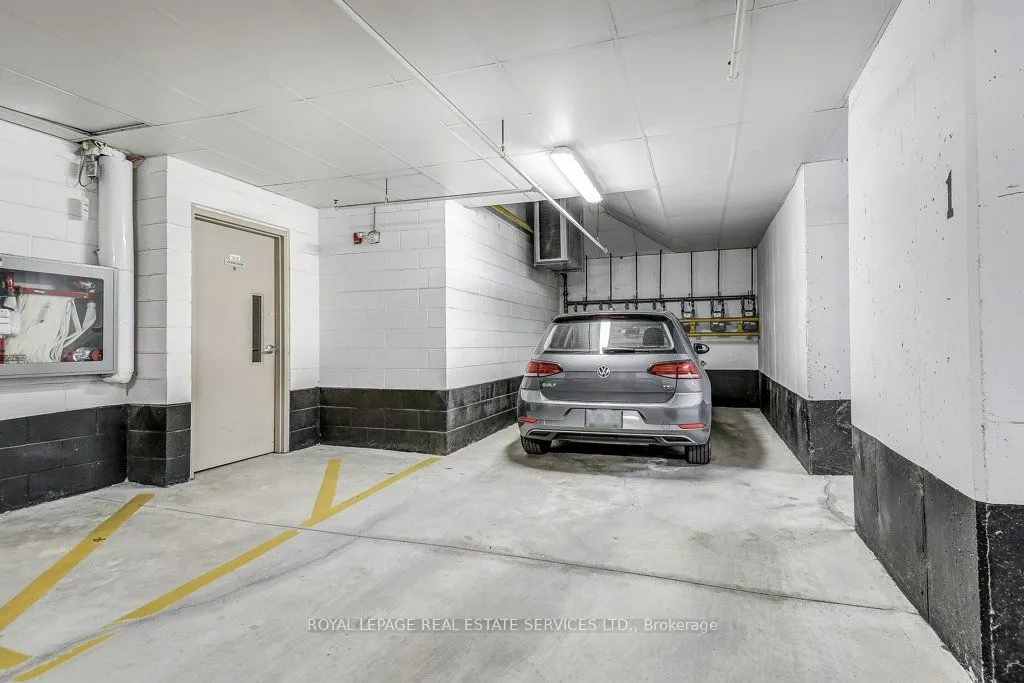 3060 Rotary Way, #201