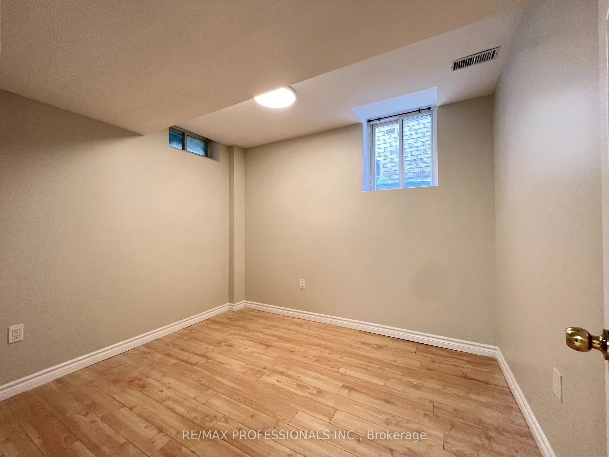 3866 Freeman Terrace, #Basement