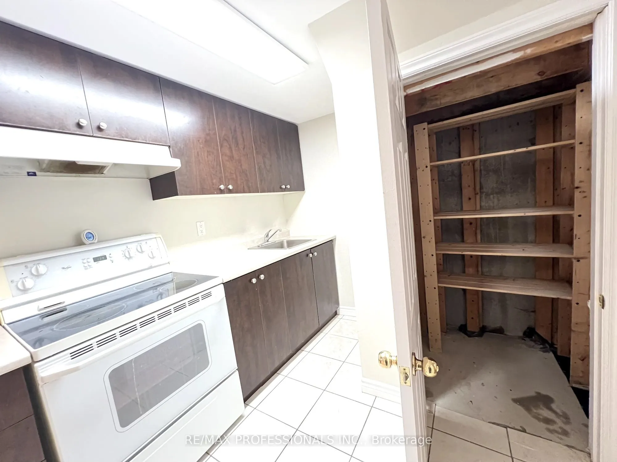 3866 Freeman Terrace, #Basement