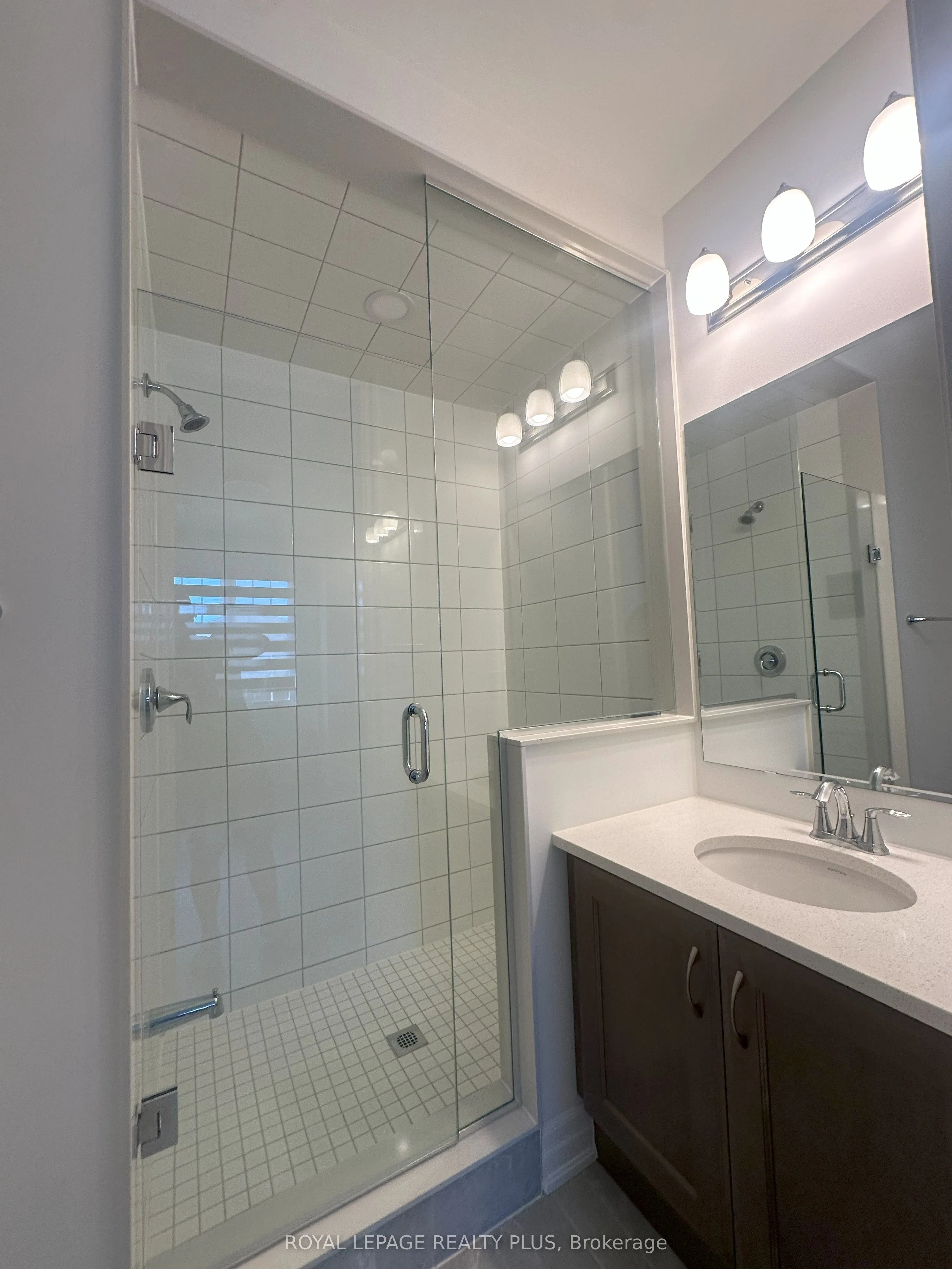 3150 Moss Gardens