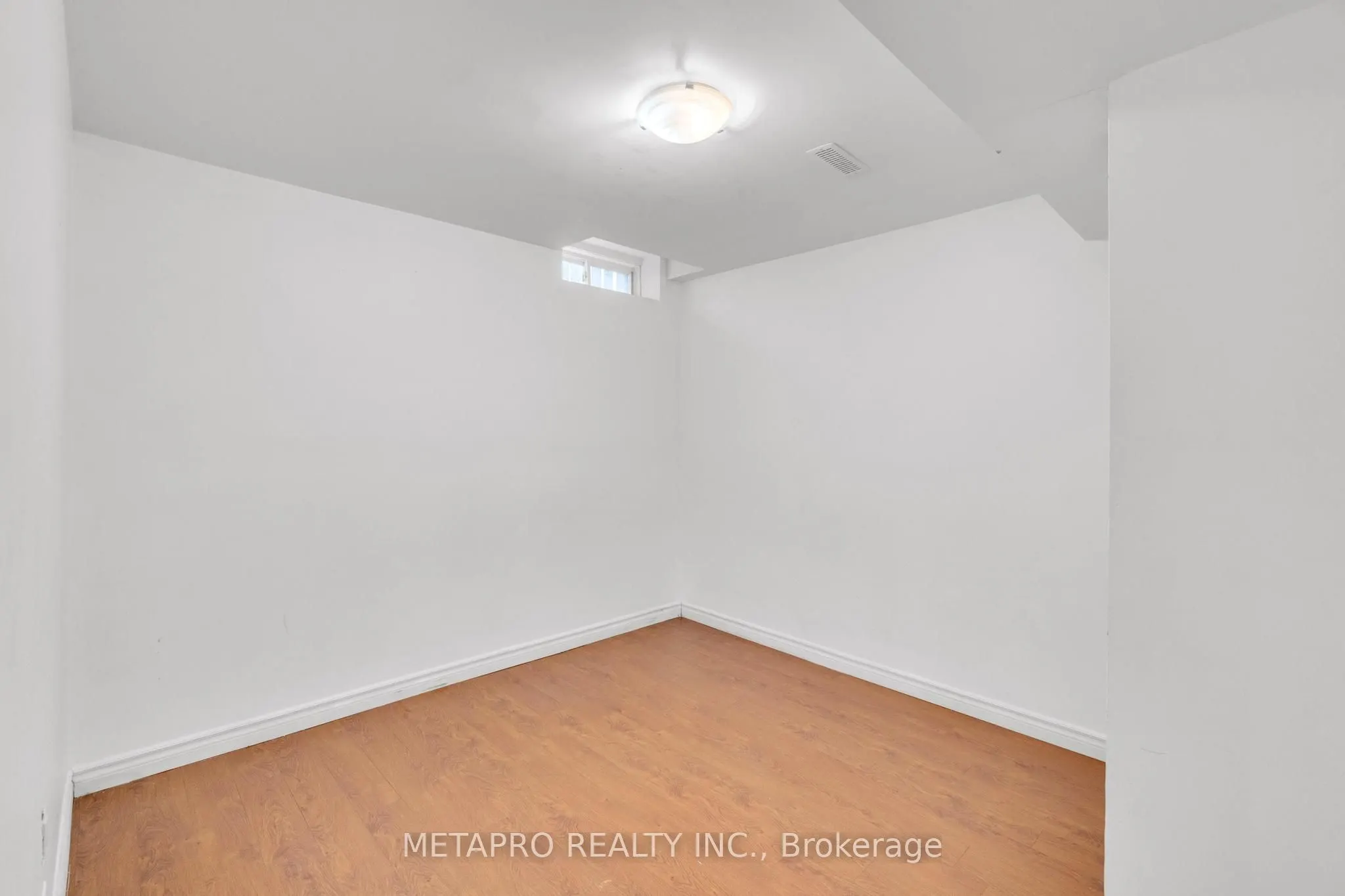 19 Firwood Crescent