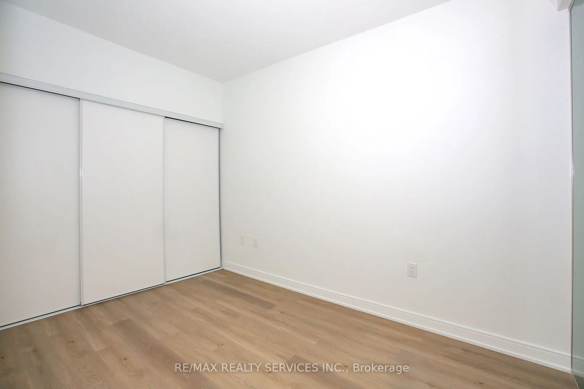 92 Agnes Street, #4