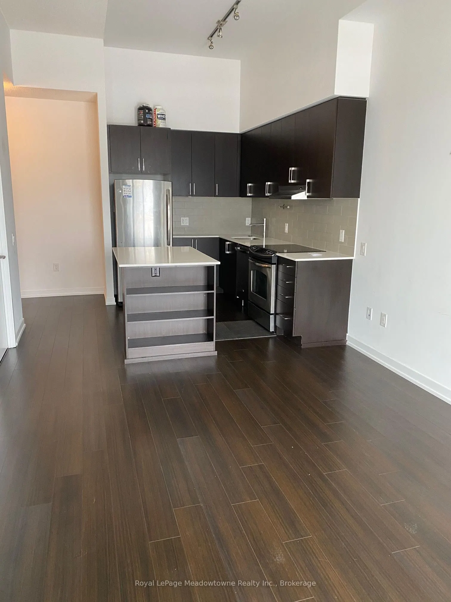 2560 Eglinton Avenue W, #505