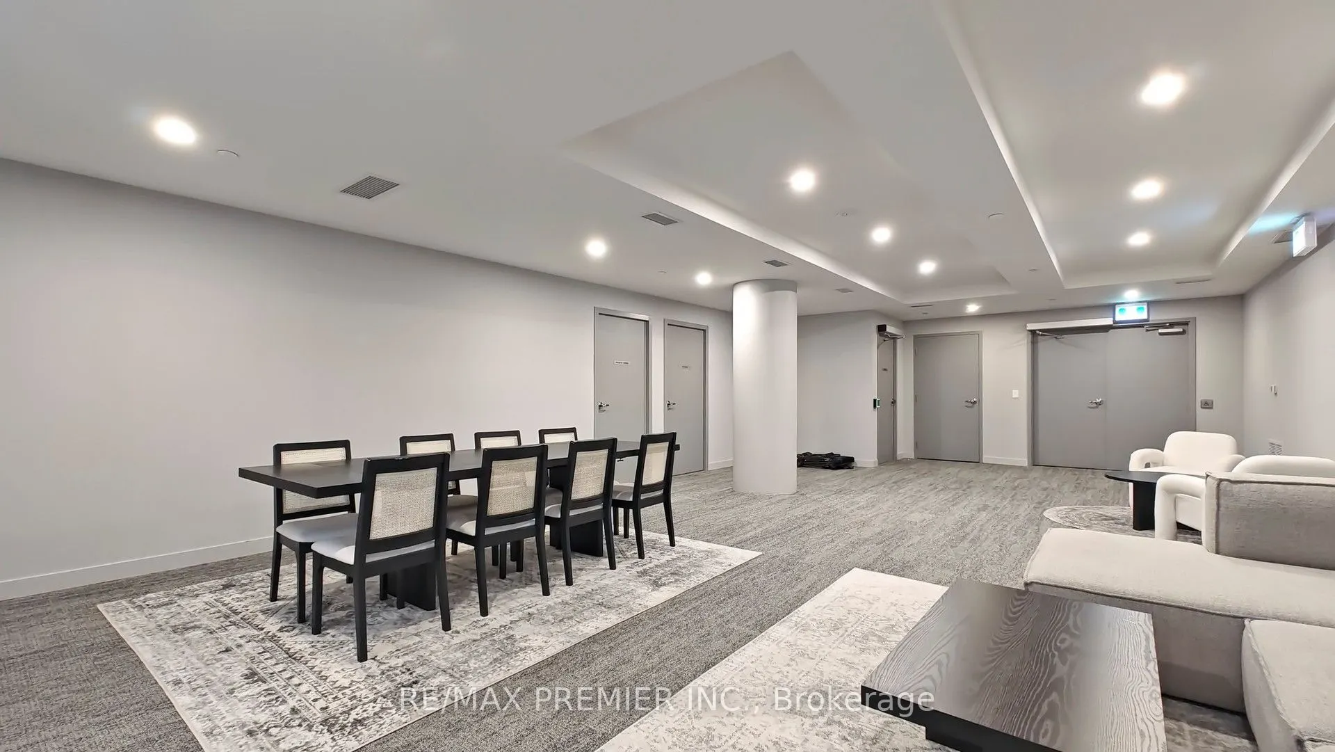 859 The Queensway, #310
