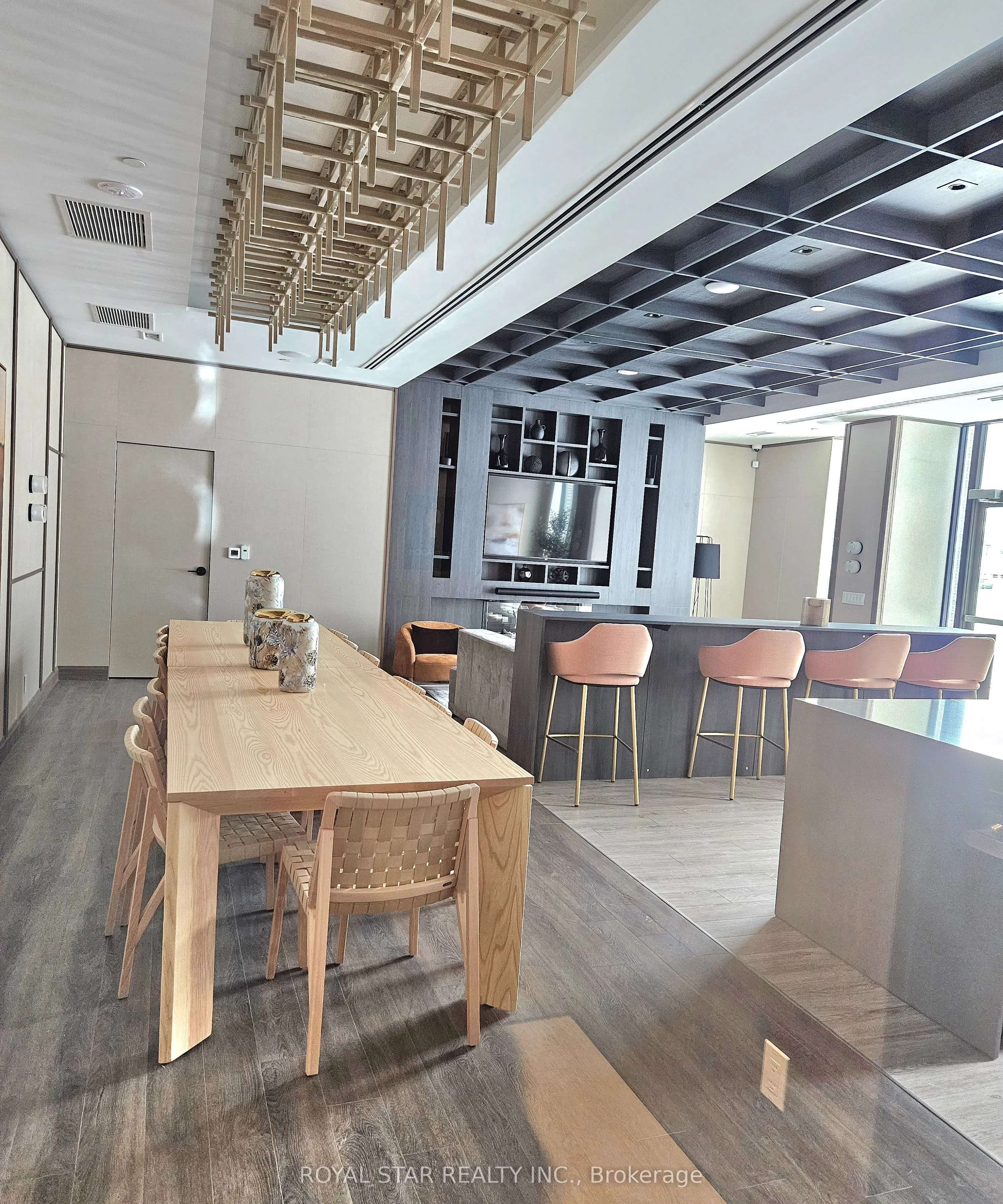 2501 Saw Whet Boulevard N, #502