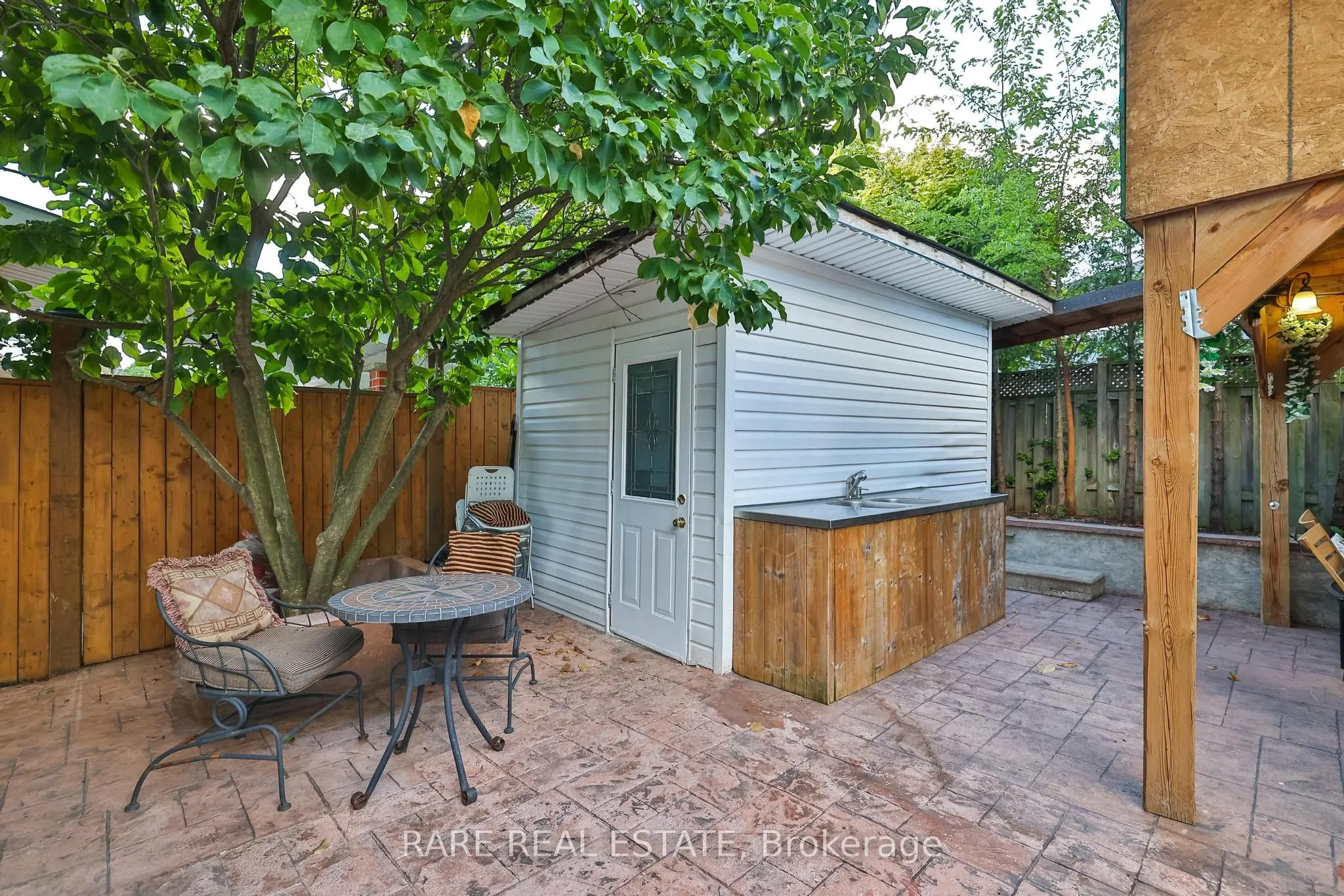 3576 Cherrington Crescent