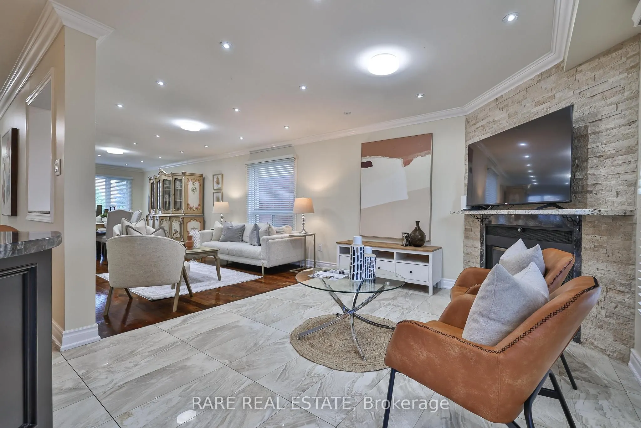 3576 Cherrington Crescent